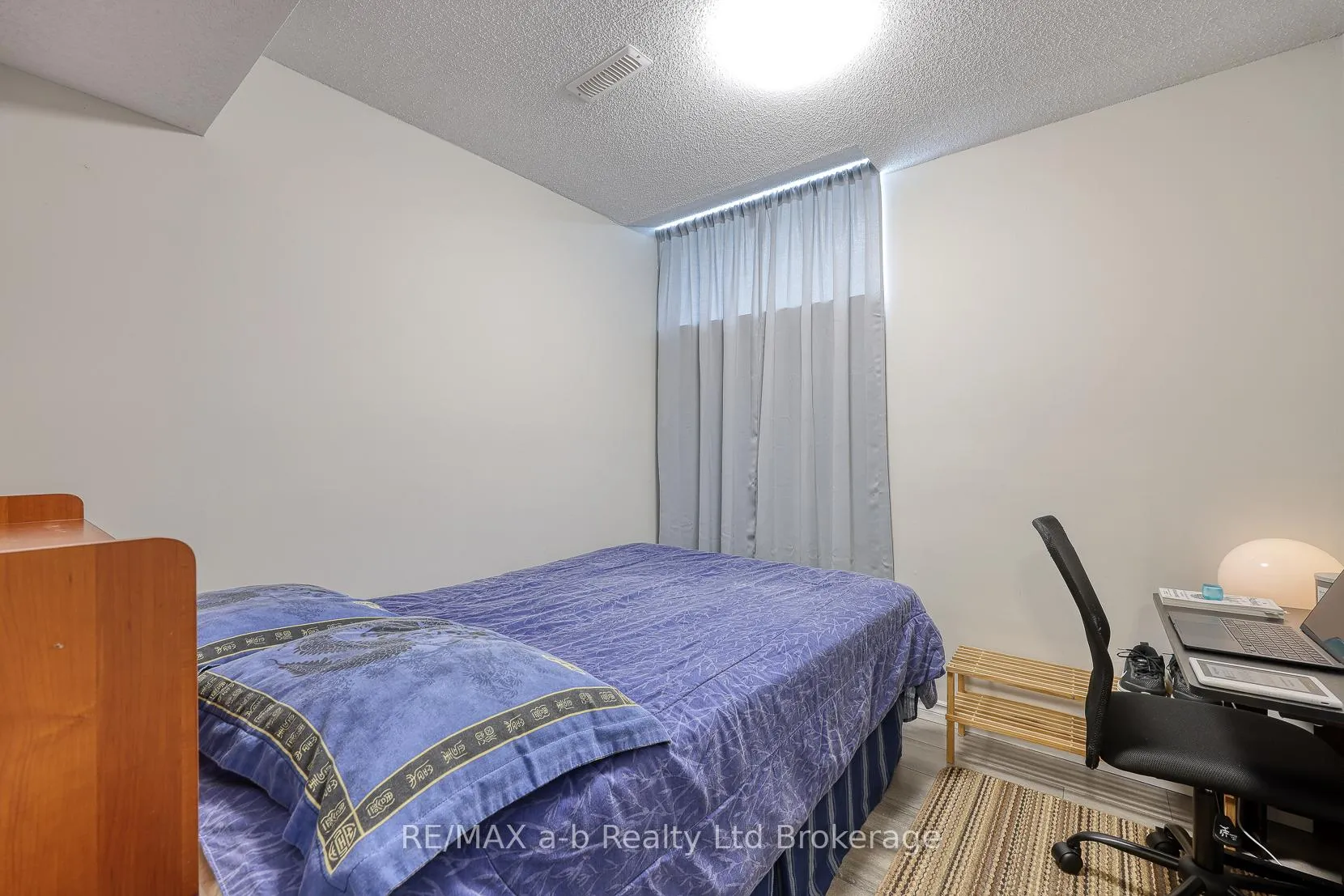 Photo 11 of 94 D'aubigny Road, Brantford — HOMEH