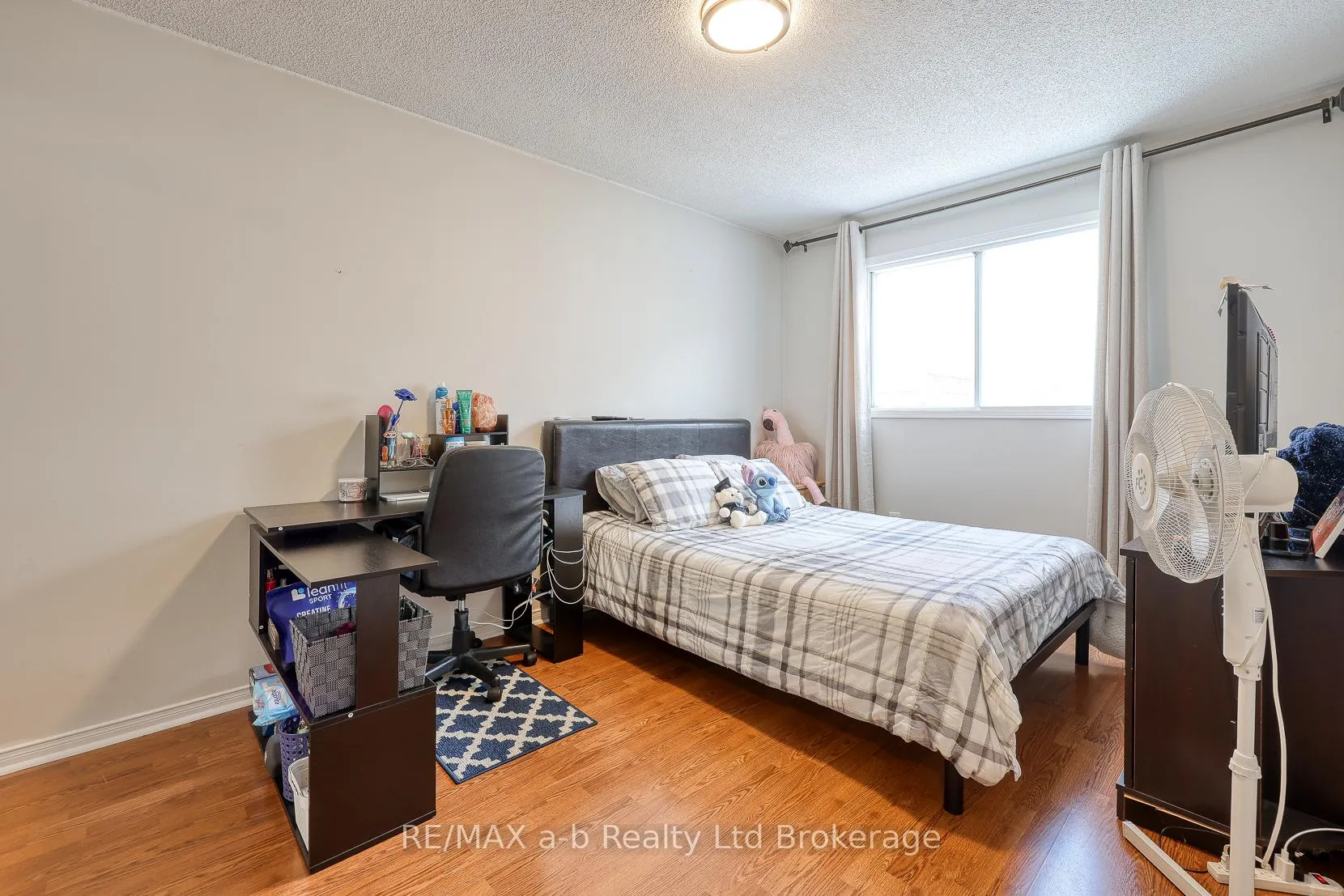 Photo 28 of 94 D'aubigny Road, Brantford — HOMEH