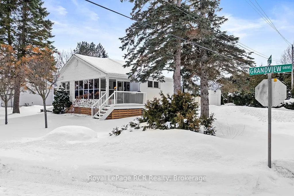 Photo 2 of 500 Grandview Drive, Meaford — HOMEH