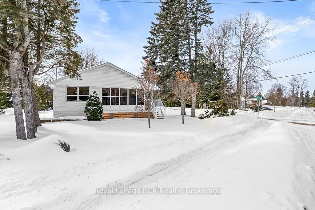 Photo 3 of 500 Grandview Drive, Meaford — HOMEH
