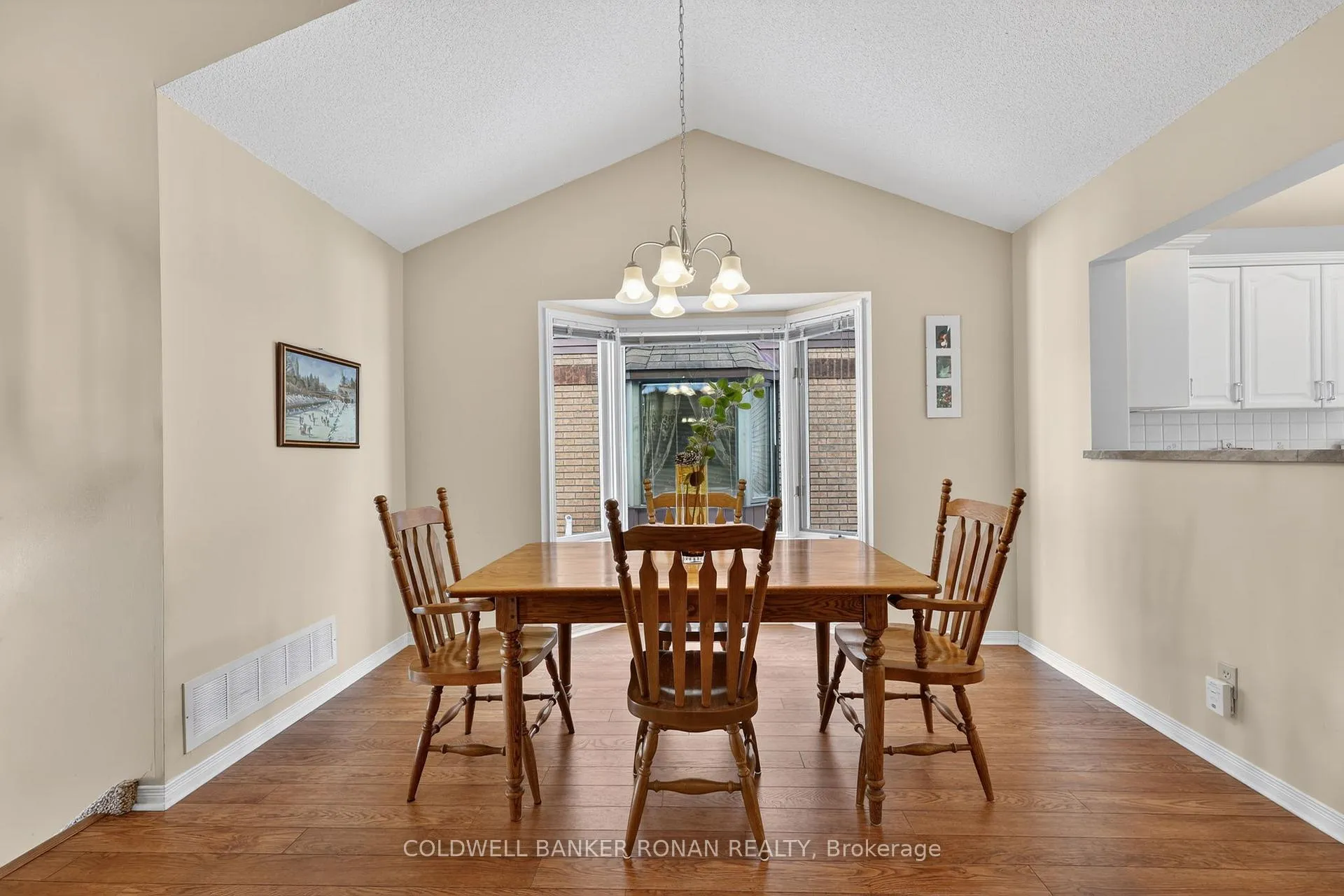 Photo 14 of 148 Green Briar Road, New Tecumseth, Rural New Tecumseth — HOMEH