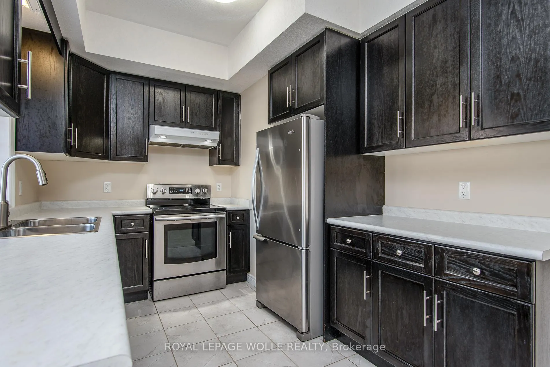 Photo 6 of Unit H3, 70 Willowrun Drive, Kitchener — HOMEH