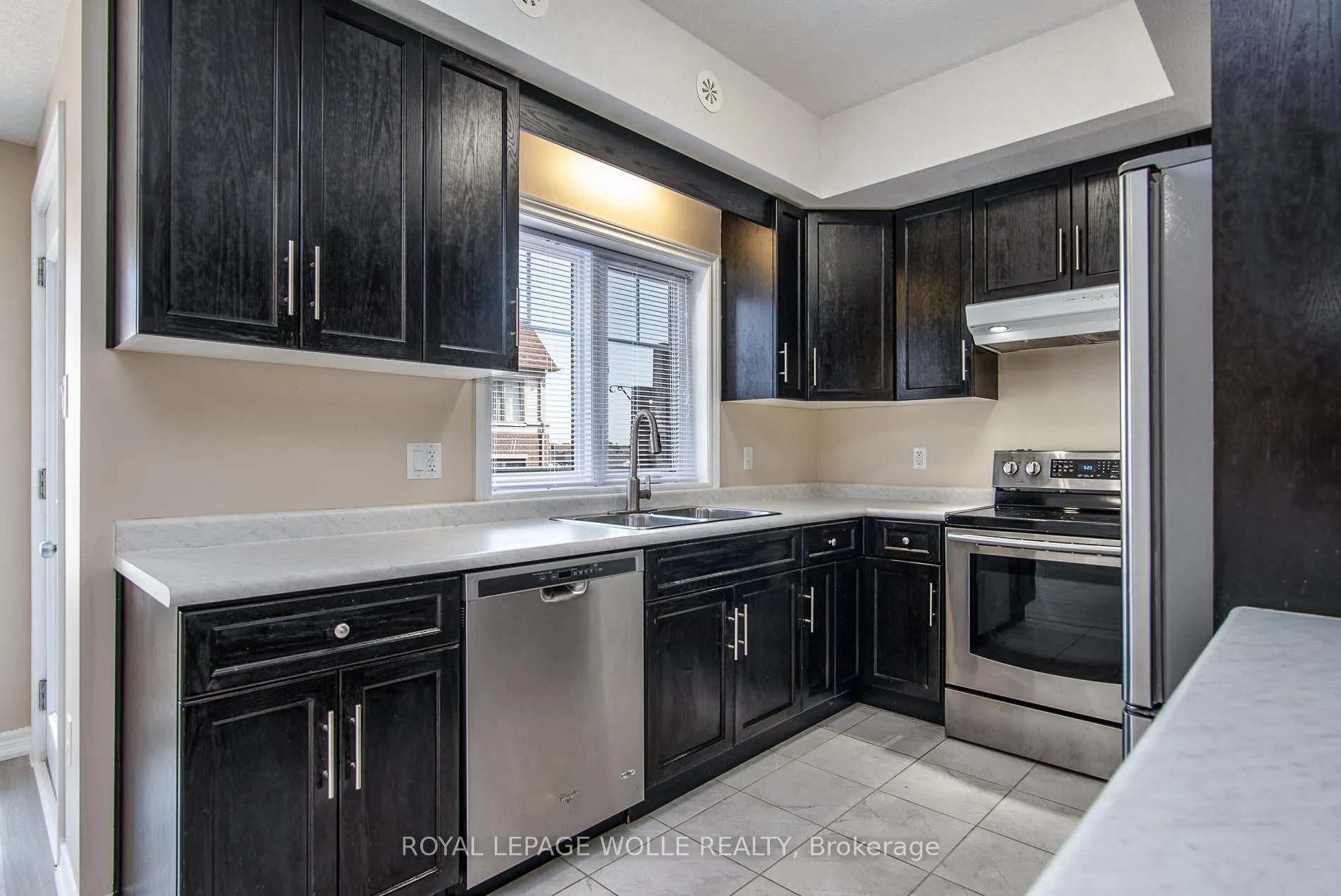 Photo 10 of Unit H3, 70 Willowrun Drive, Kitchener — HOMEH