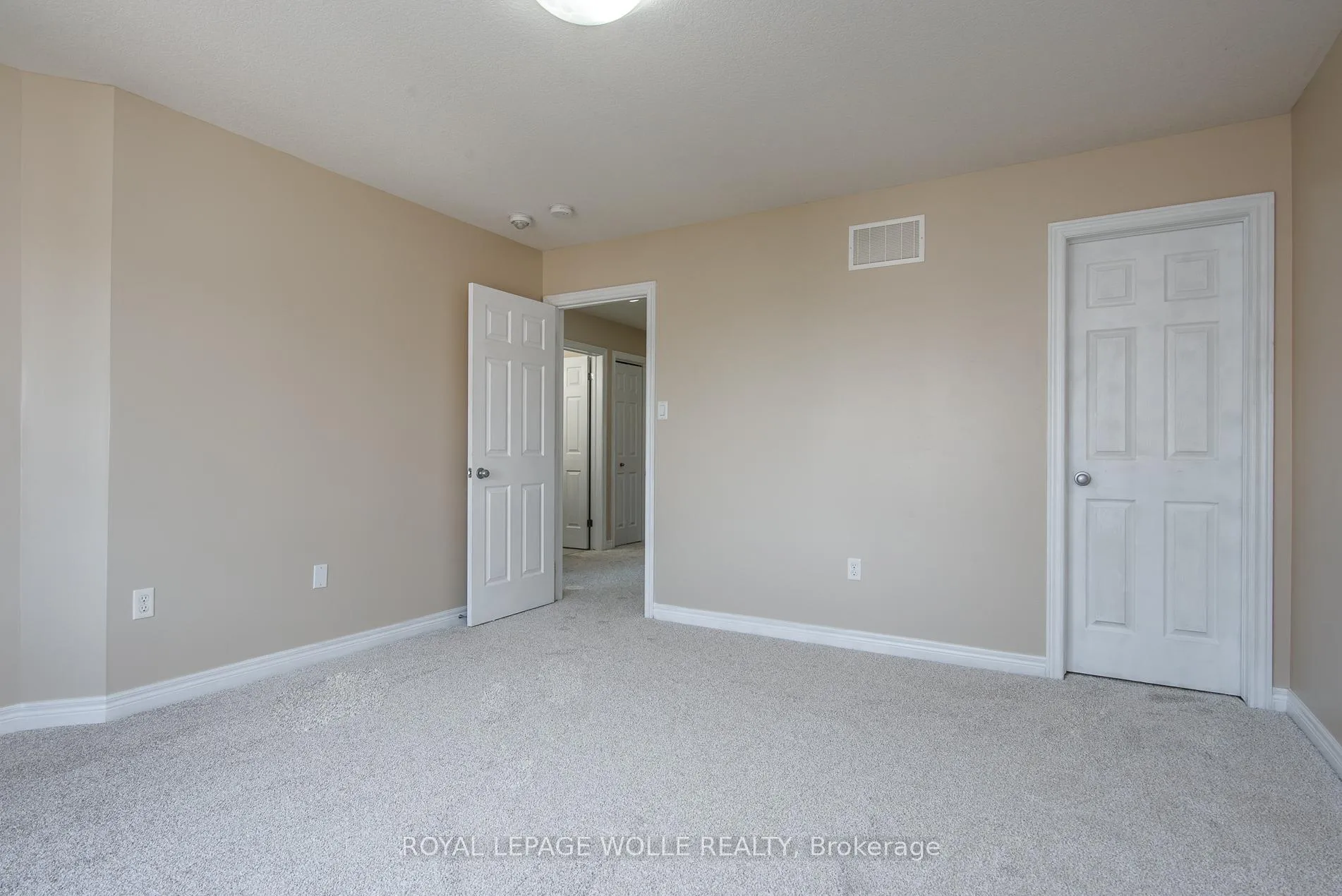 Photo 29 of Unit H3, 70 Willowrun Drive, Kitchener — HOMEH