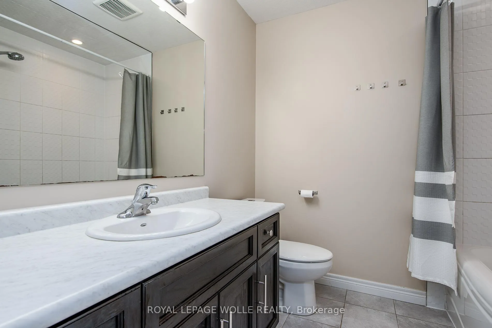 Photo 34 of Unit H3, 70 Willowrun Drive, Kitchener — HOMEH