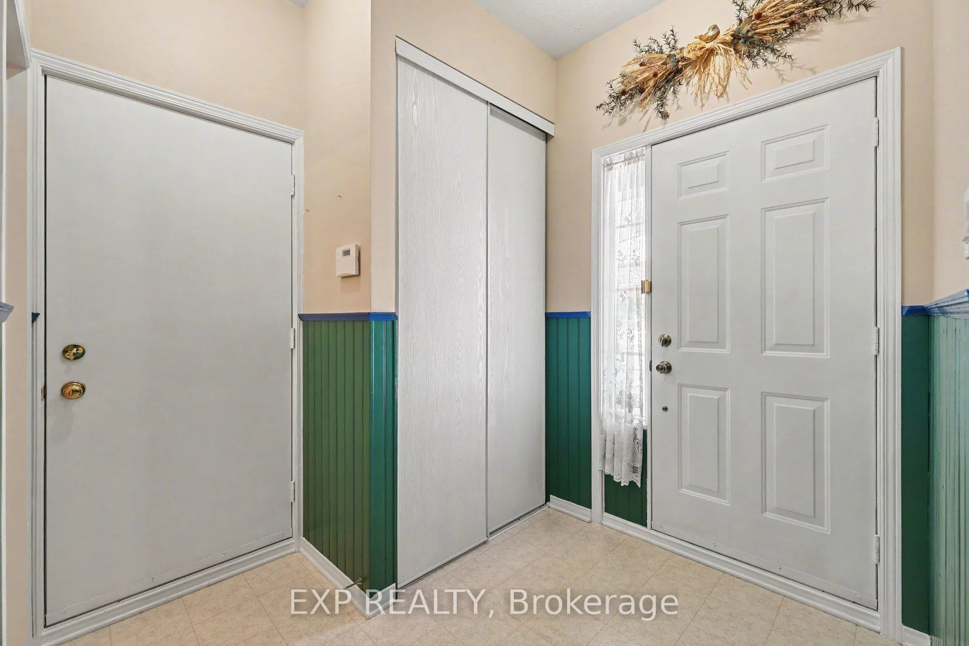 Photo 4 of 176 Windhurst Drive, Ottawa, Barrhaven East — HOMEH