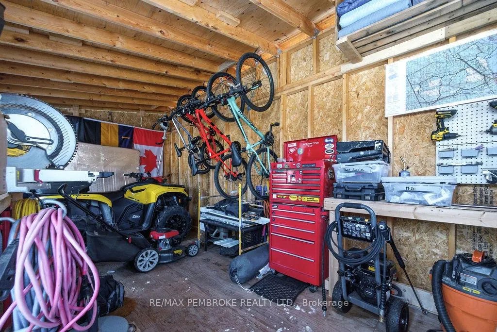 Photo 30 of 11 William Thomas Drive, Petawawa — HOMEH