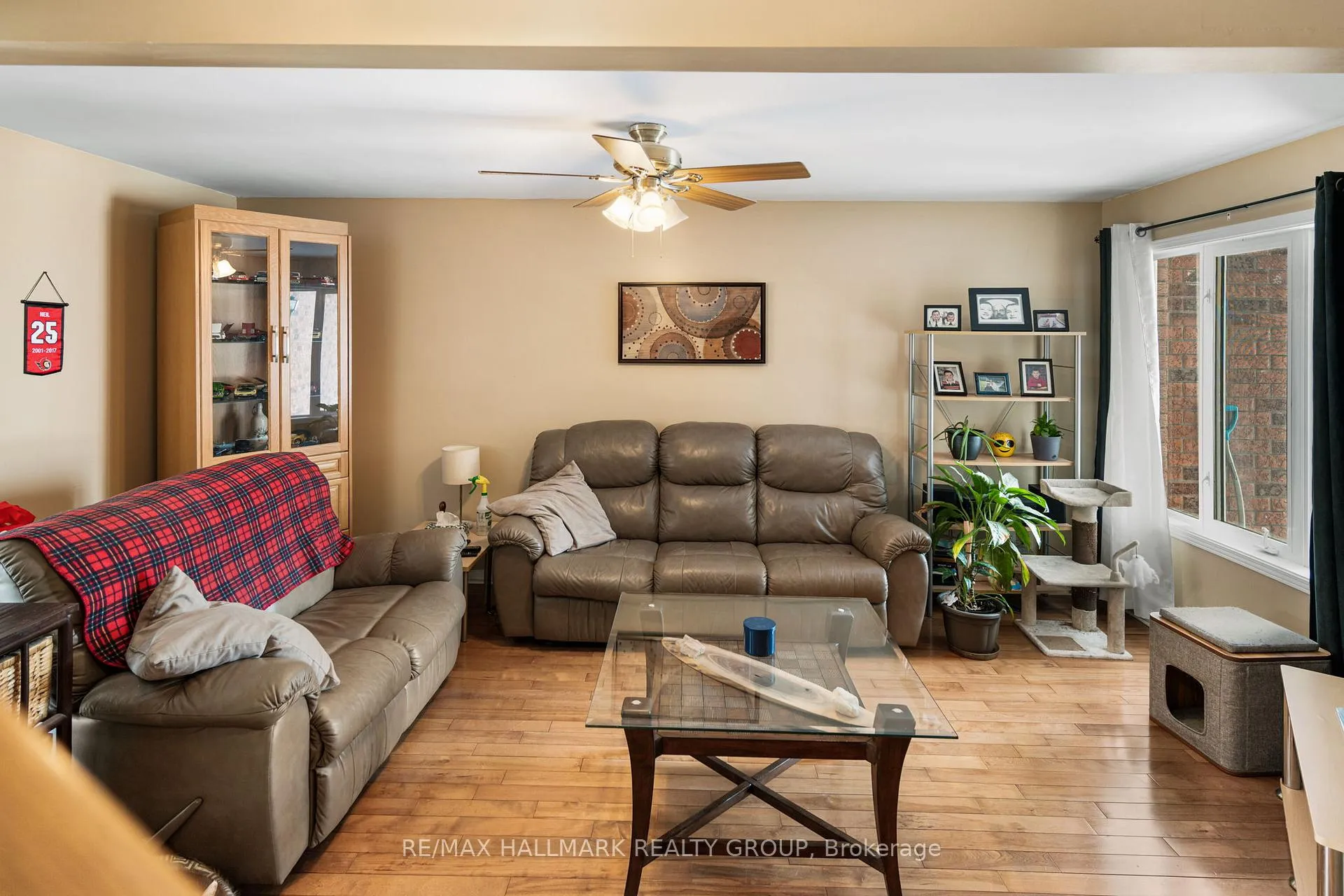 Photo 7 of 857 Nesting Way NW, Ottawa, Fallingbrook/Gardenway South — HOMEH