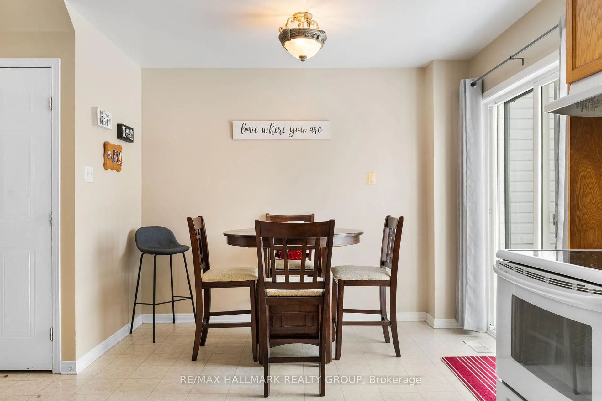 Photo 15 of 857 Nesting Way NW, Ottawa, Fallingbrook/Gardenway South — HOMEH