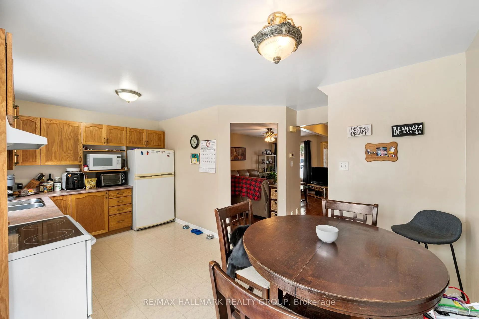 Photo 16 of 857 Nesting Way NW, Ottawa, Fallingbrook/Gardenway South — HOMEH