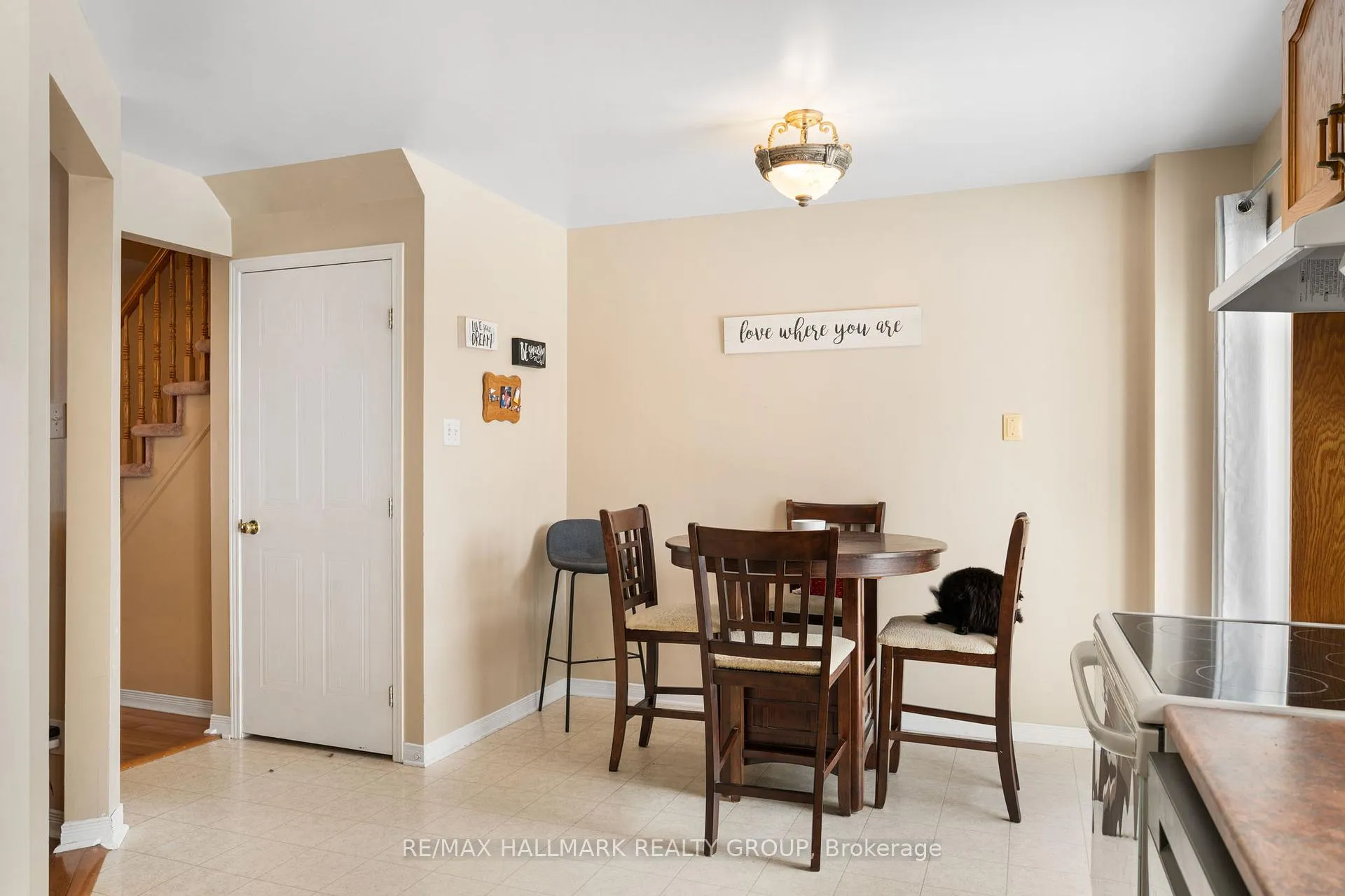 Photo 17 of 857 Nesting Way NW, Ottawa, Fallingbrook/Gardenway South — HOMEH