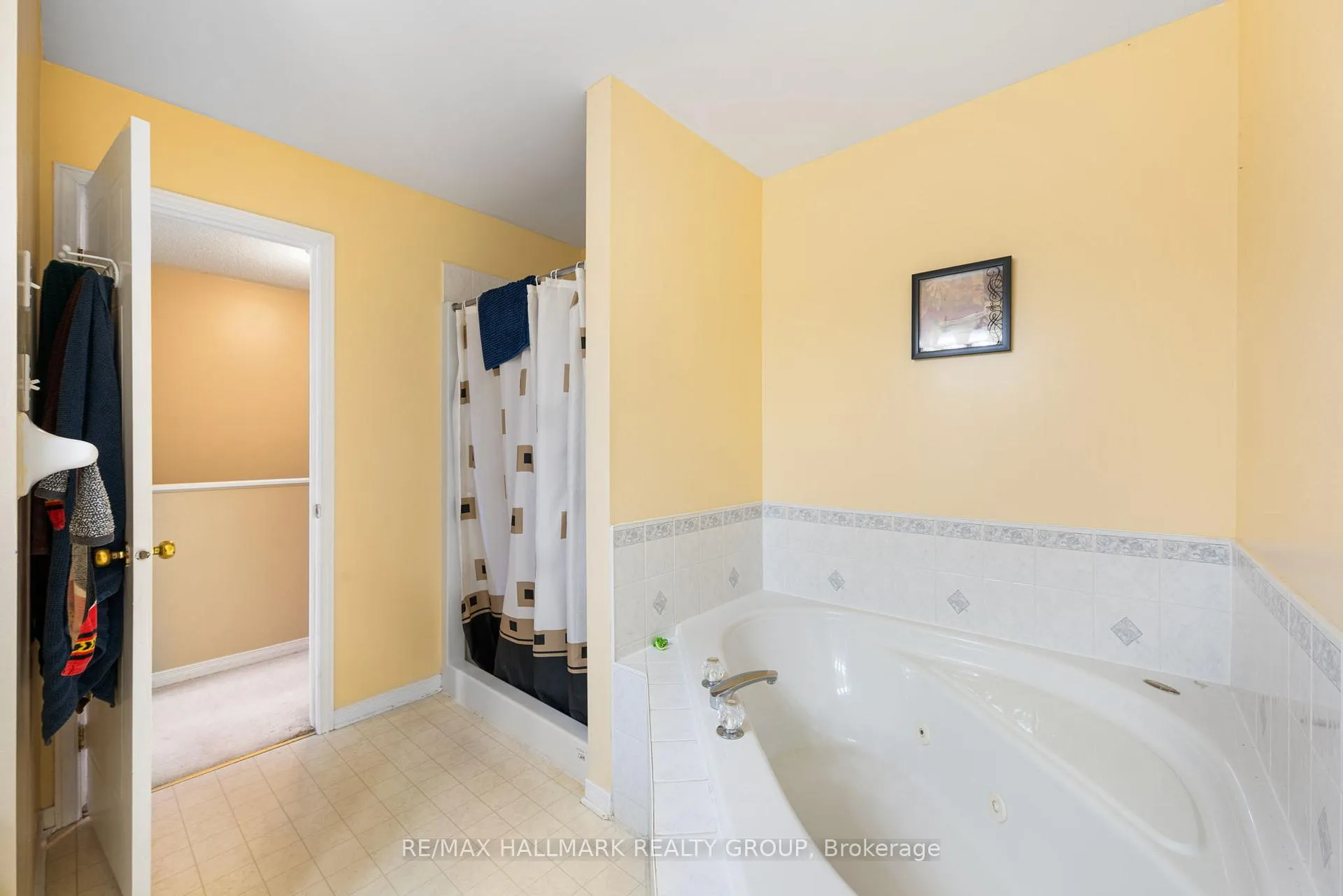 Photo 27 of 857 Nesting Way NW, Ottawa, Fallingbrook/Gardenway South — HOMEH