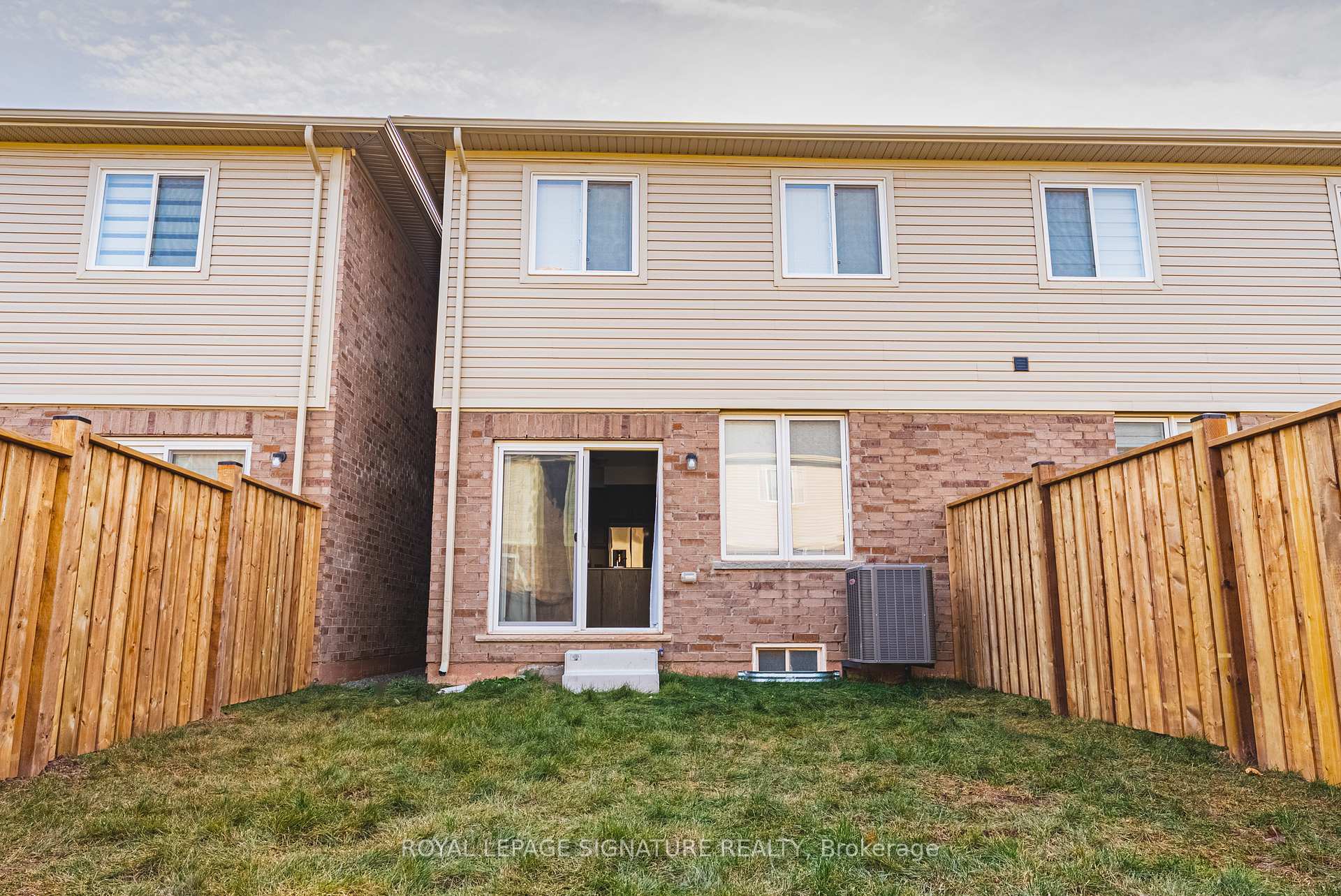 Photo 28 of 151 Sonoma Lane, Hamilton, Winona — HOMEH