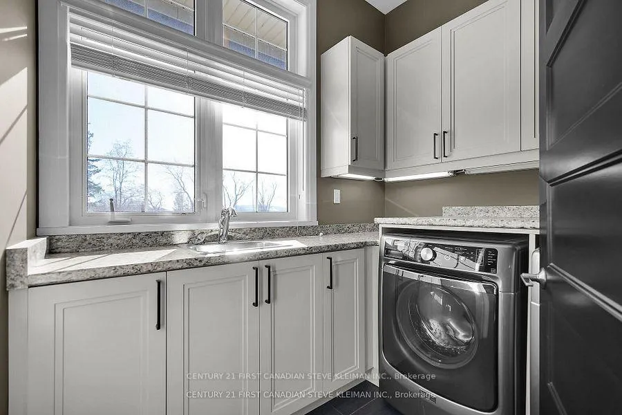 Photo 17 of 1185 Sunningdale Road W, London, North S — HOMEH