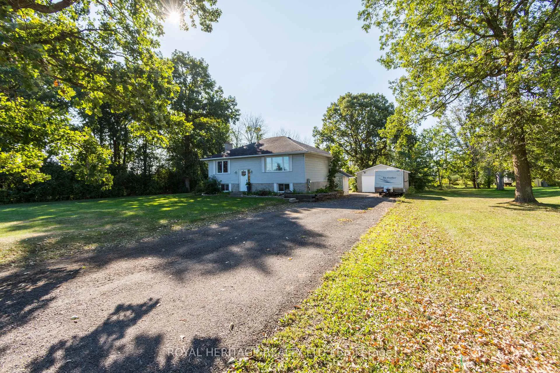 Photo 3 of 444 Lazier Road, Tyendinaga, Tyendinaga Township — HOMEH
