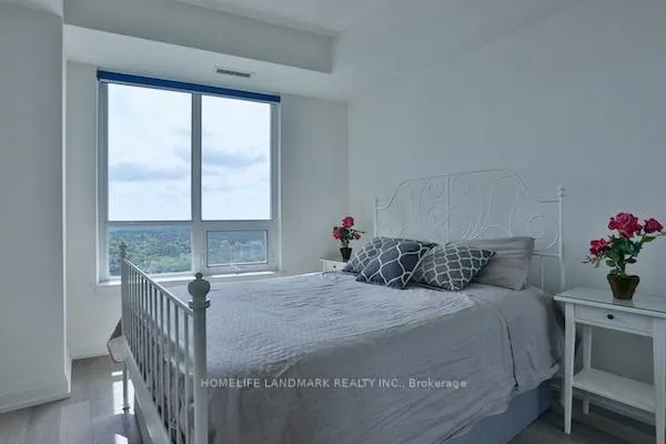 Photo 7 of Unit 1727, 7161 Yonge Street, Markham, Thornhill — HOMEH