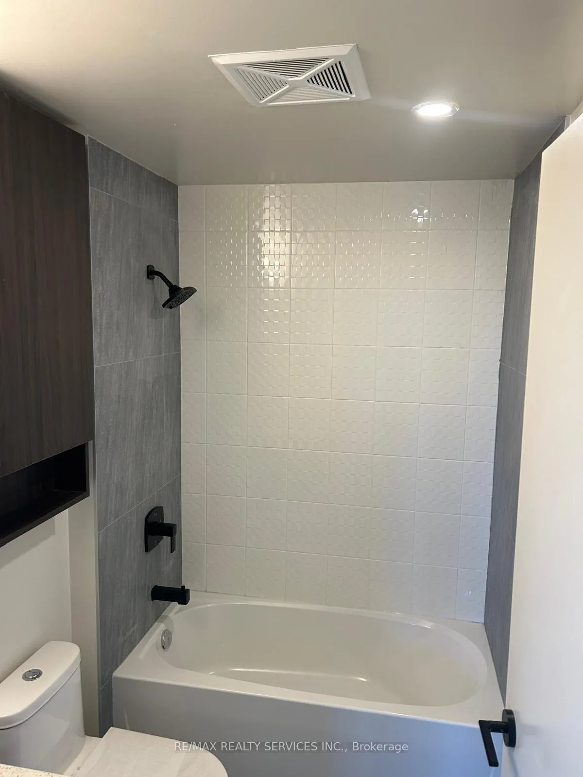 Photo 4 of Unit 508, 8010 Derry Road, Milton, Coates — HOMEH
