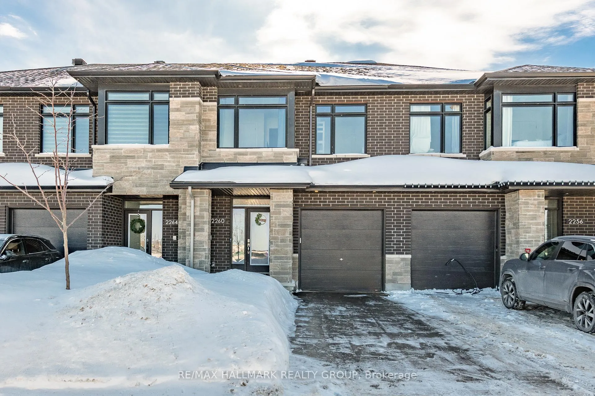 Photo 3 of 2260 Copperhead Street, Ottawa, Mer Bleue/Bradley Estates/Anderson Park — HOMEH