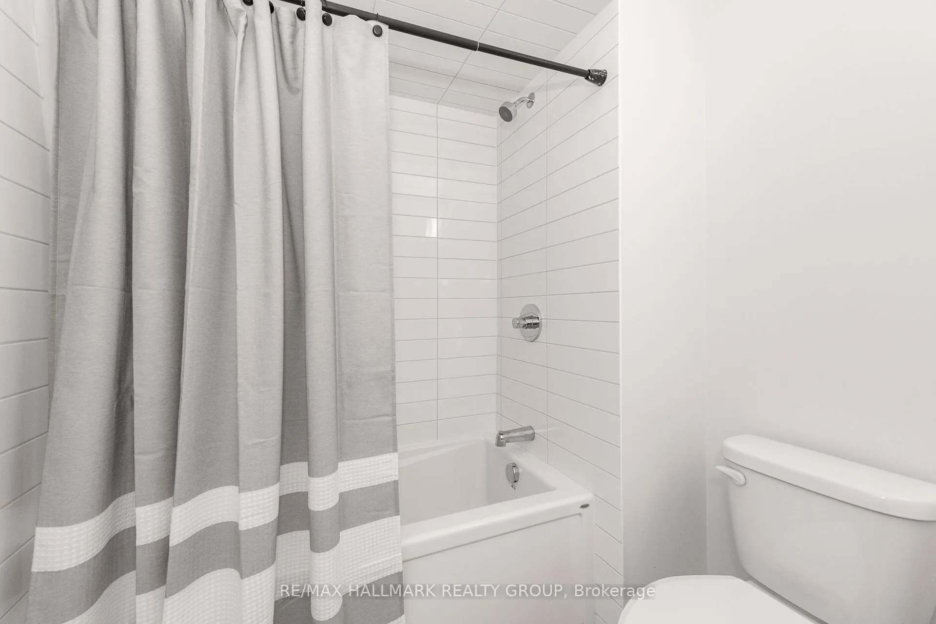 Photo 40 of 2260 Copperhead Street, Ottawa, Mer Bleue/Bradley Estates/Anderson Park — HOMEH