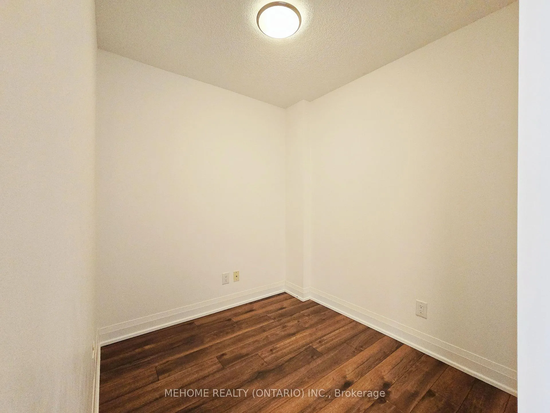 Photo 12 of Unit 708, 18 Uptown Drive, Markham, Unionville — HOMEH