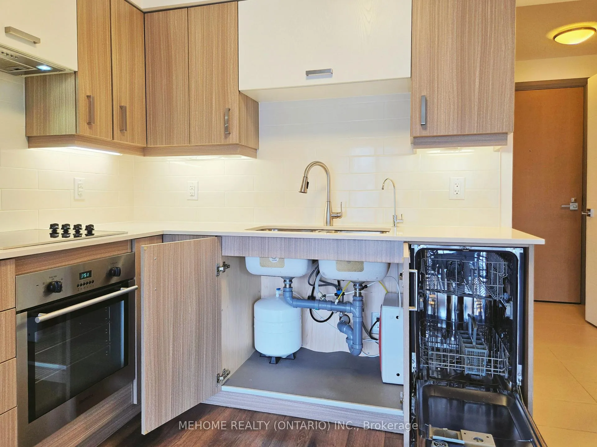 Photo 21 of Unit 708, 18 Uptown Drive, Markham, Unionville — HOMEH