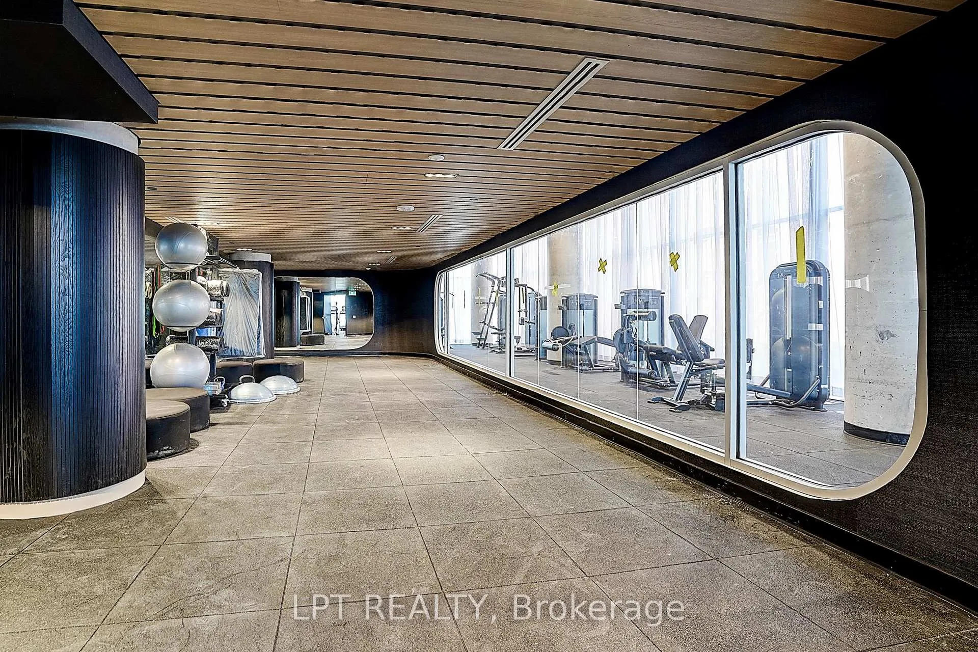 Photo 33 of Unit Suite 914, 56 Andre de Grasse Street, Markham, Unionville — HOMEH