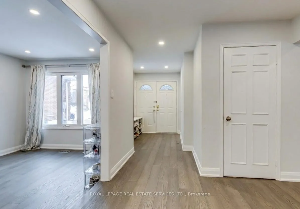 Photo 6 of 68 Nadine Crescent, Markham, Unionville — HOMEH