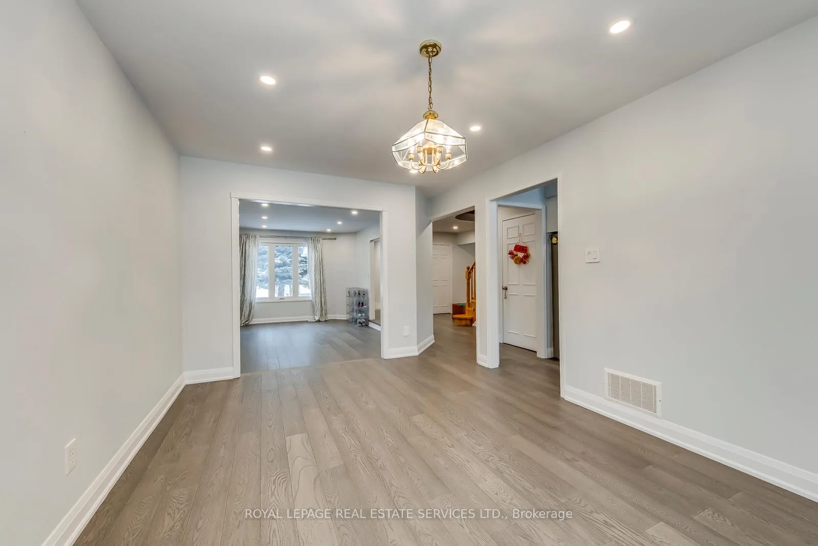 Photo 9 of 68 Nadine Crescent, Markham, Unionville — HOMEH