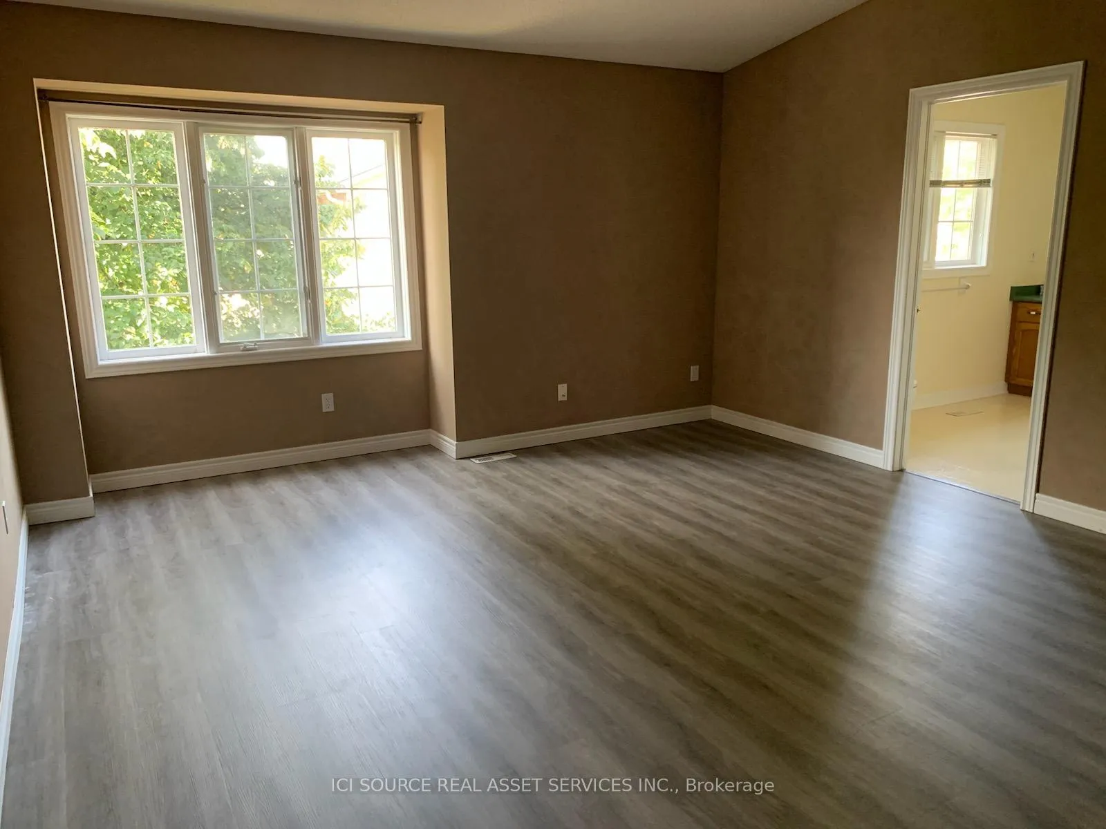 Photo 3 of Unit 7, 410 Ambleside Drive, London, North A — HOMEH