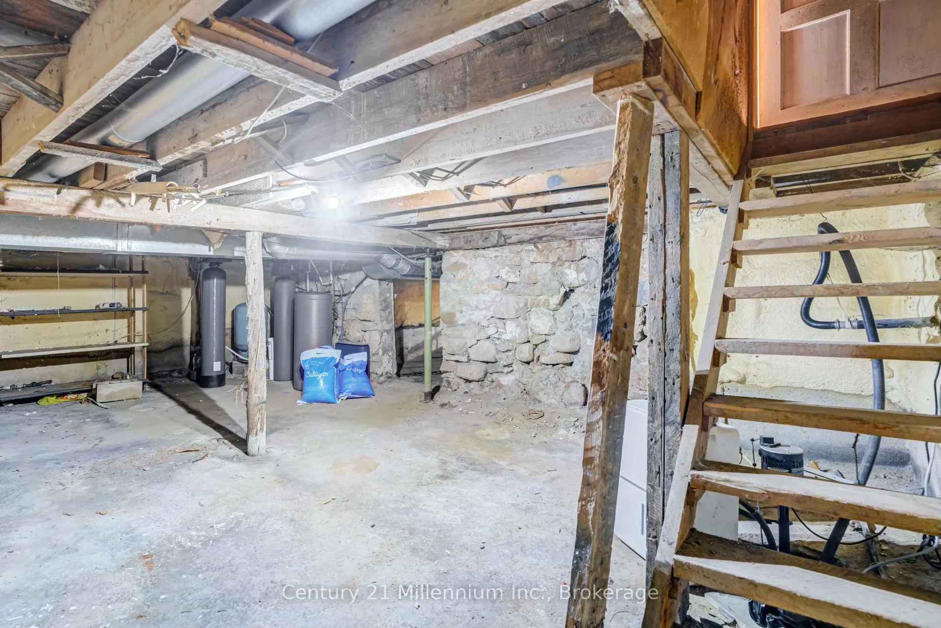 Photo 41 of 303240 33 Side Road, Meaford — HOMEH