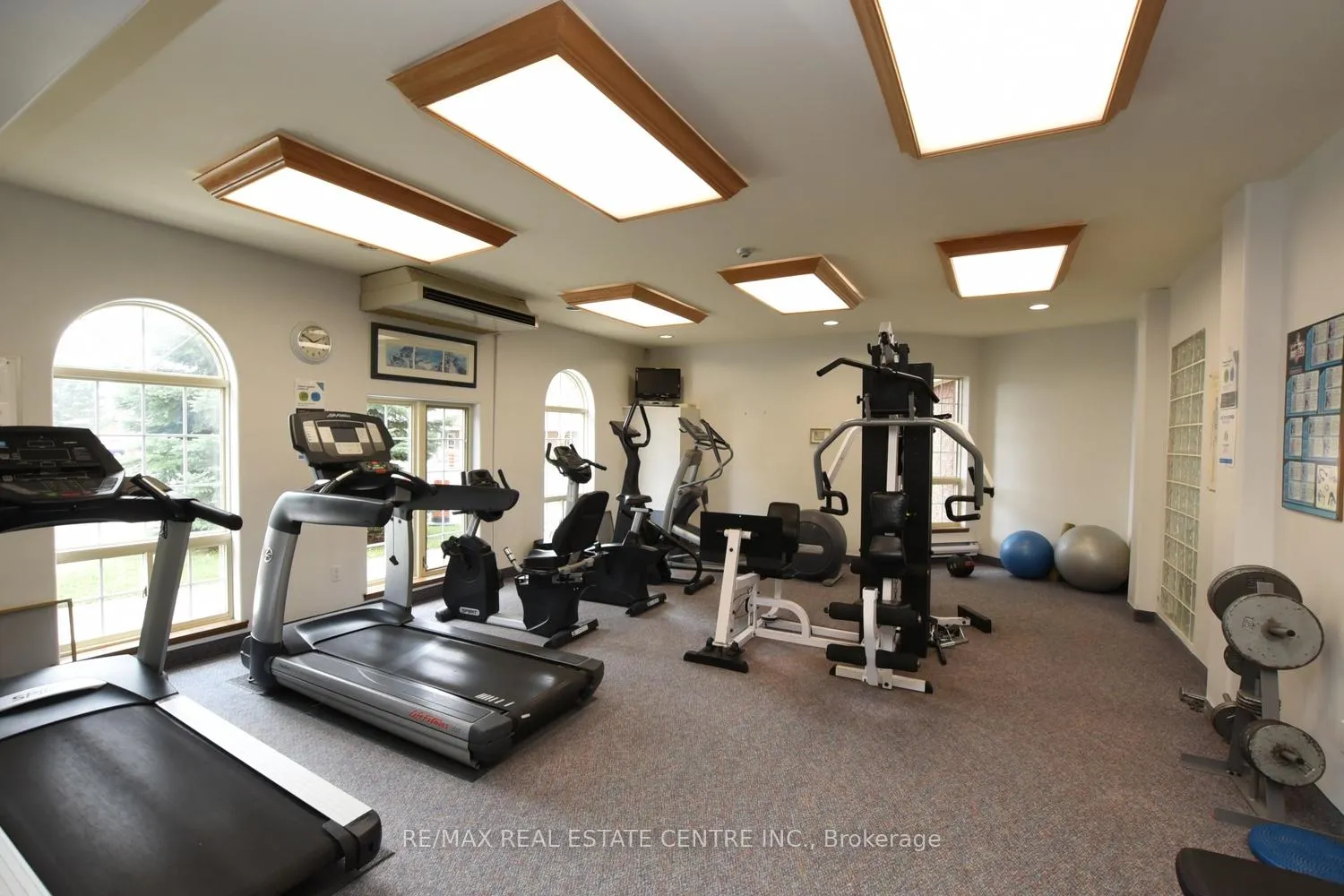 Photo 33 of Unit 2, 60 Natalia Avenue, Hamilton, Mount Hope — HOMEH