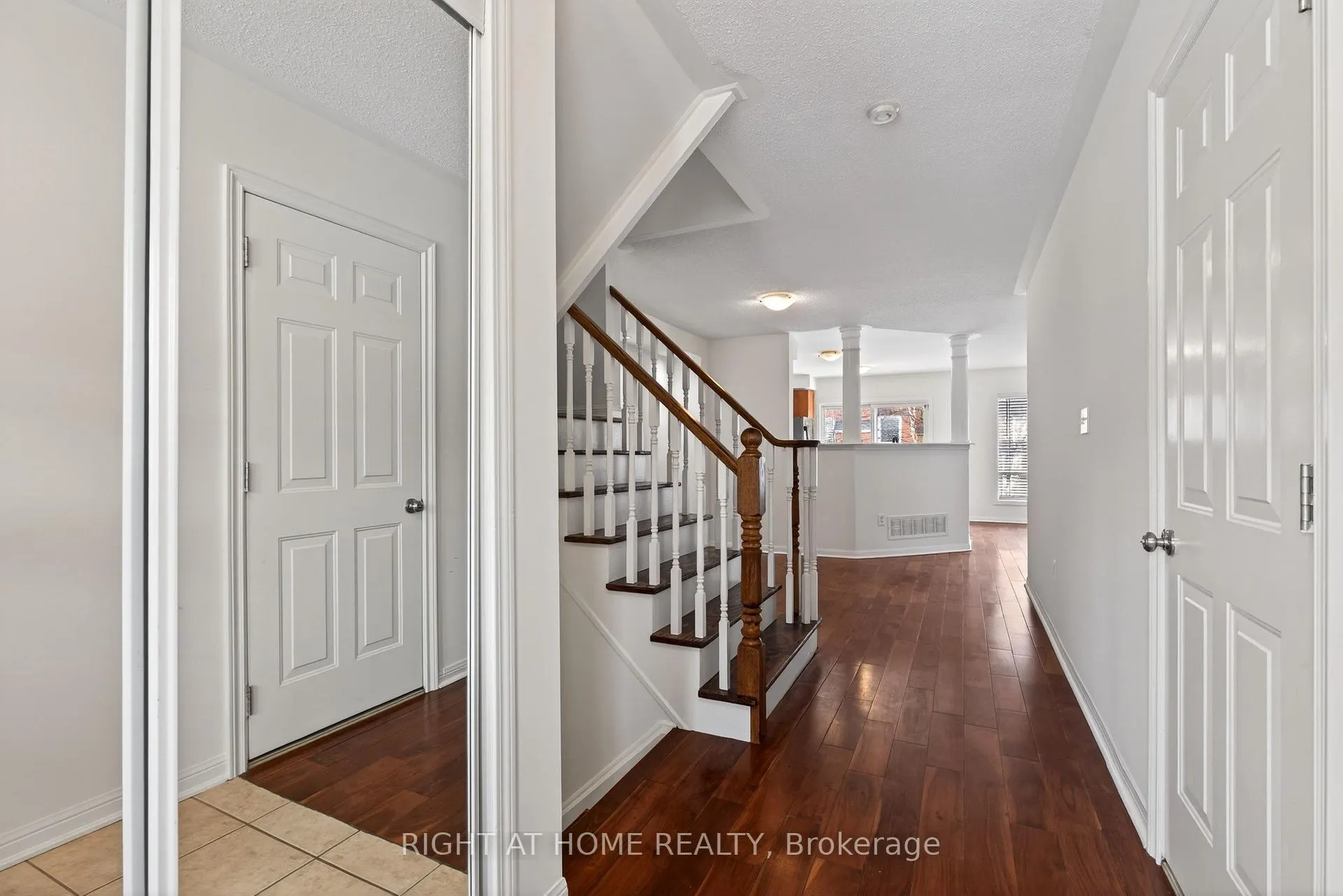 Photo 3 of 4063 Donnic Drive, Burlington, Alton — HOMEH
