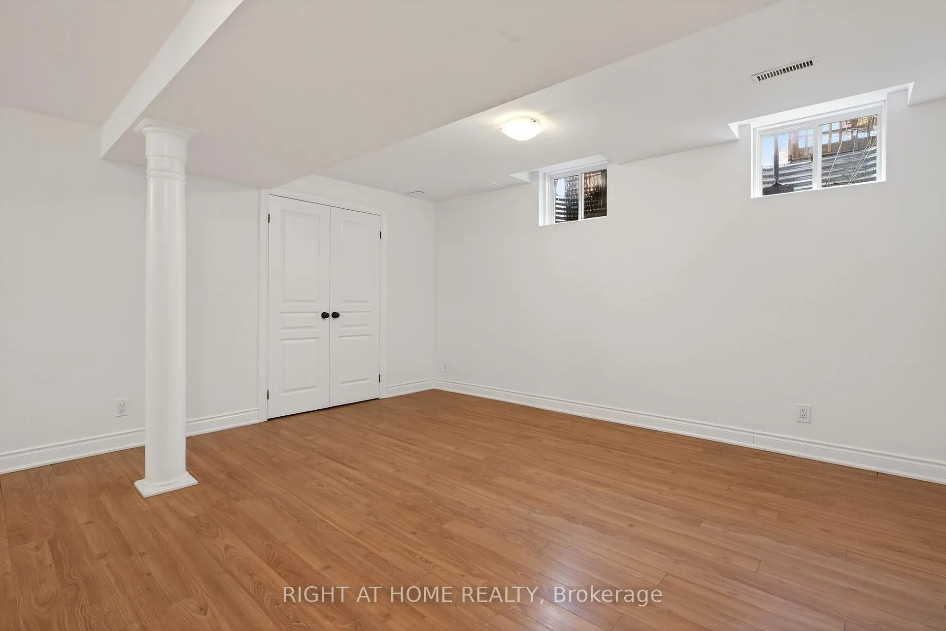 Photo 25 of 4063 Donnic Drive, Burlington, Alton — HOMEH