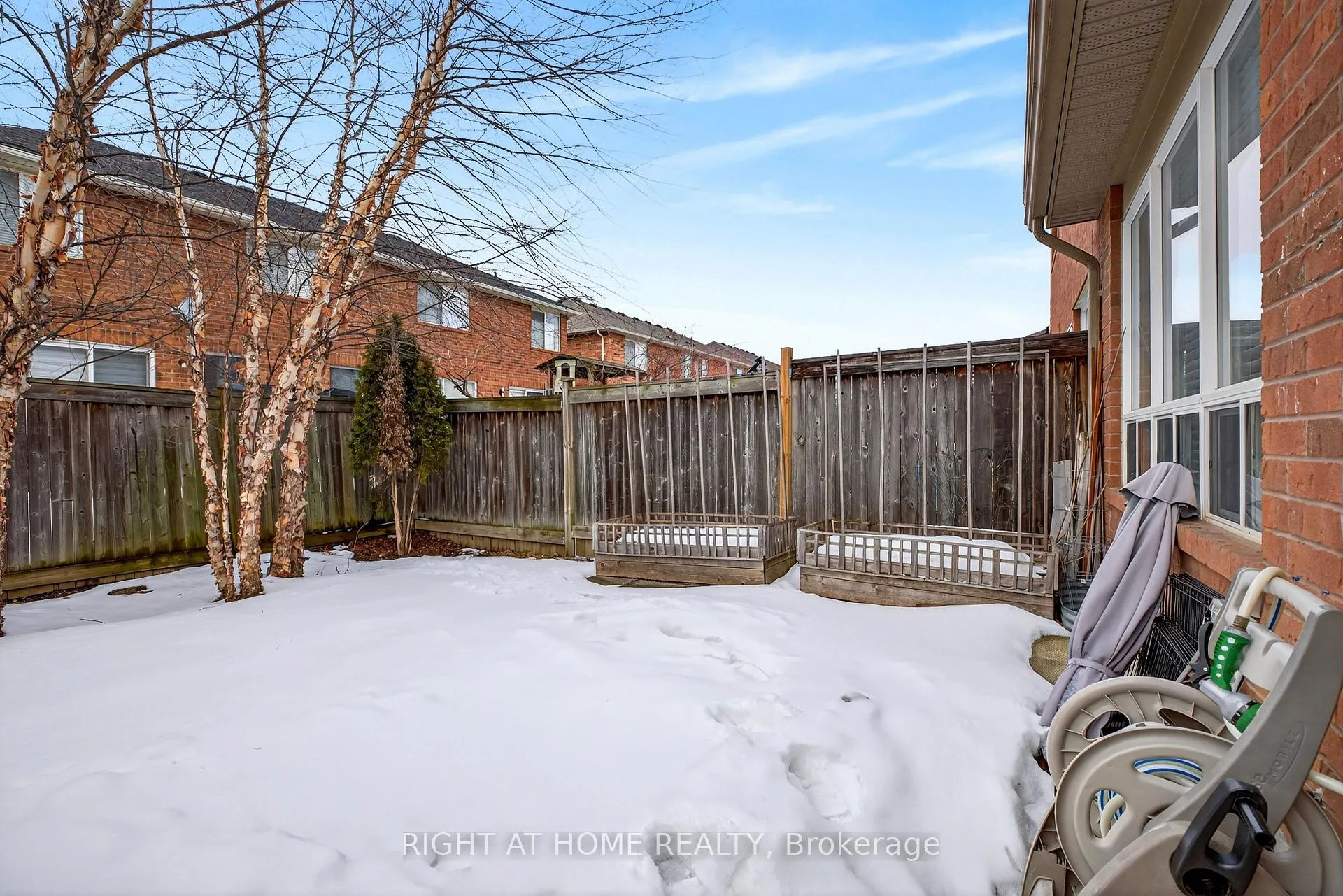Photo 28 of 4063 Donnic Drive, Burlington, Alton — HOMEH