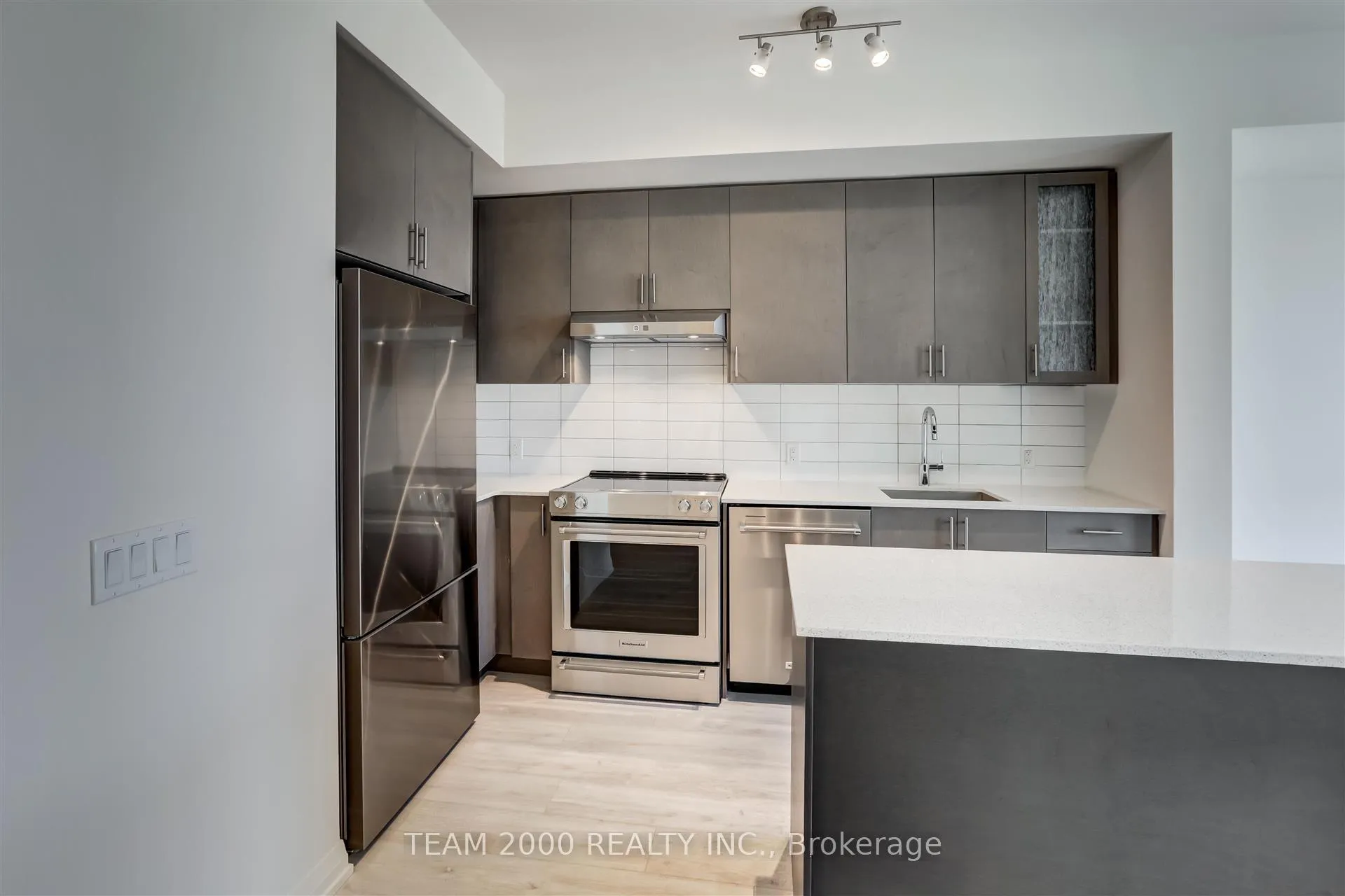 Photo 8 of Unit 1122, 9000 Jane Street, Vaughan, Vellore Village — HOMEH