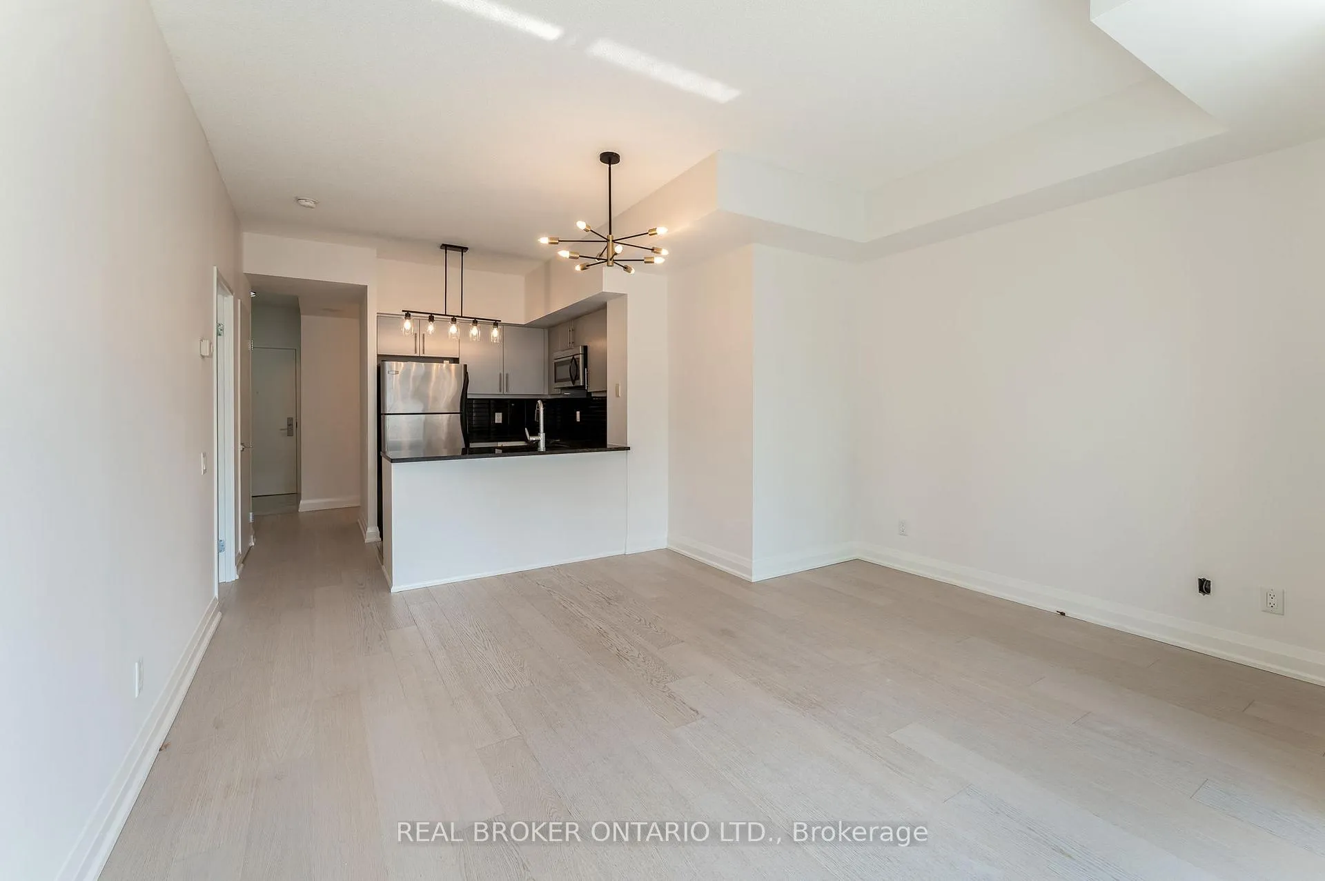 Photo 12 of Unit 1509, 83 Redpath Avenue, Toronto, Mount Pleasant West — HOMEH