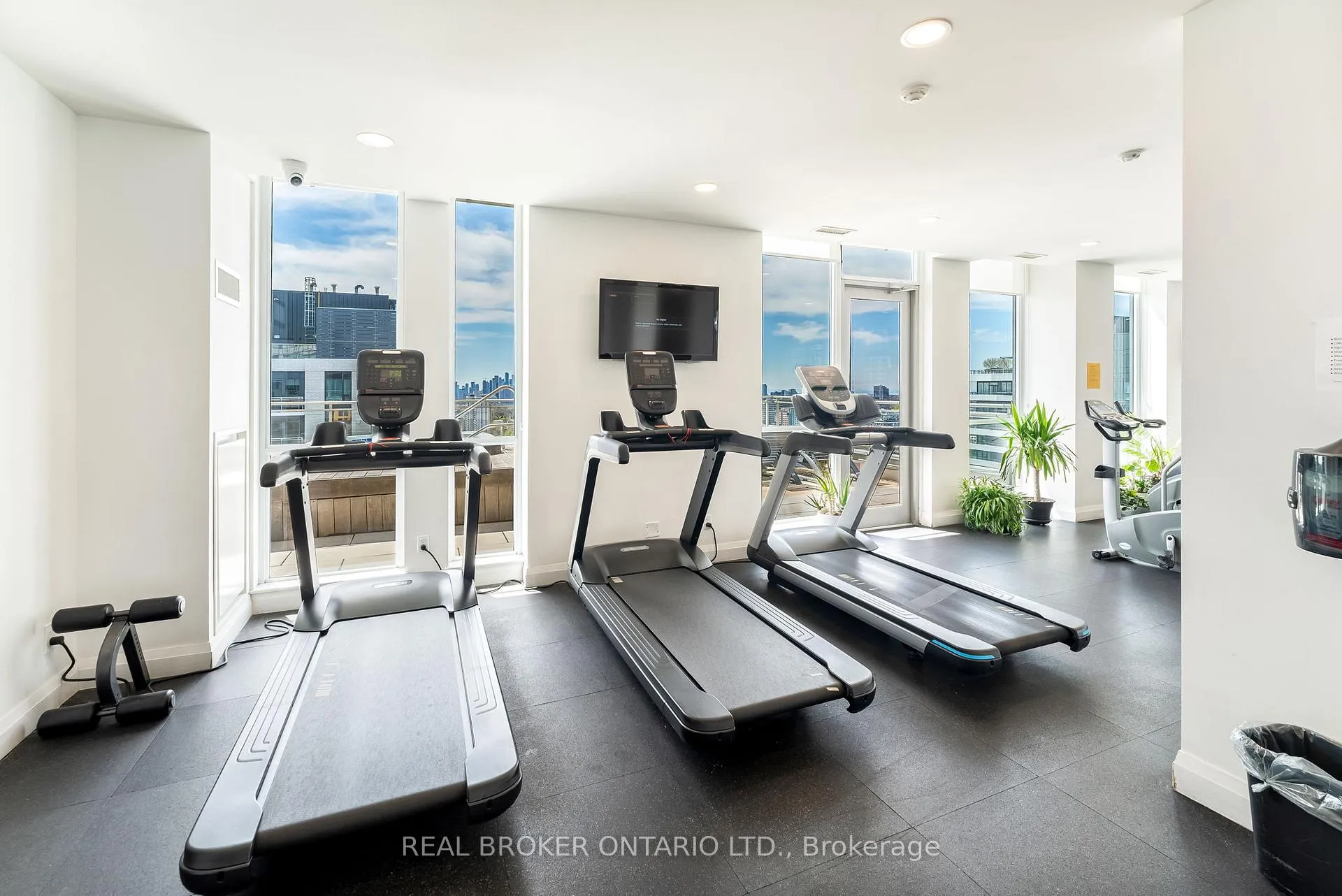 Photo 25 of Unit 1509, 83 Redpath Avenue, Toronto, Mount Pleasant West — HOMEH
