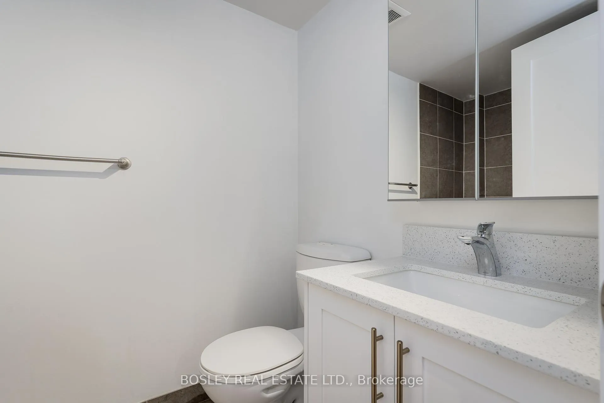 Photo 13 of Unit 311, 20 Blue Jays Way, Toronto, Waterfront Communities — HOMEH