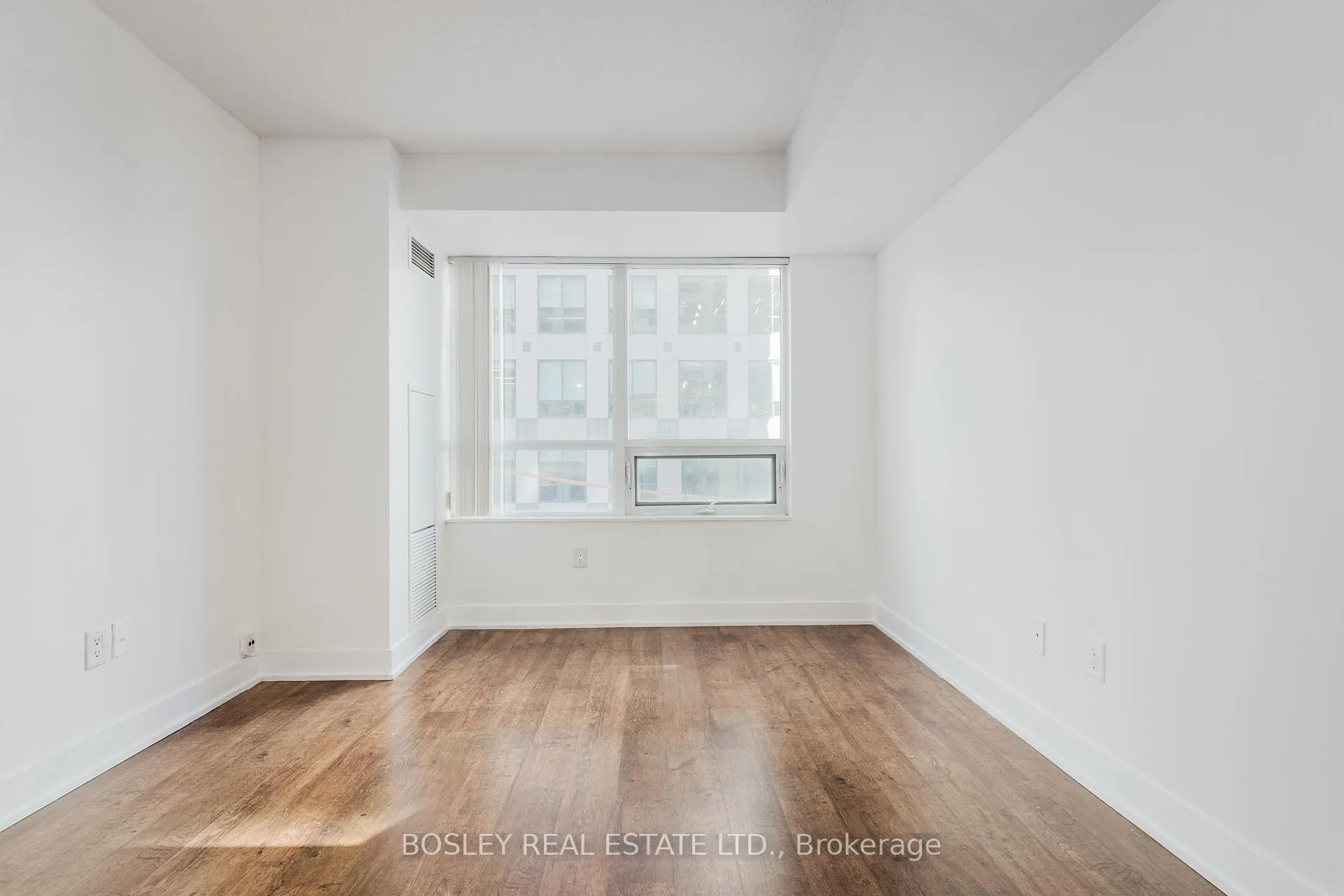 Photo 18 of Unit 311, 20 Blue Jays Way, Toronto, Waterfront Communities — HOMEH