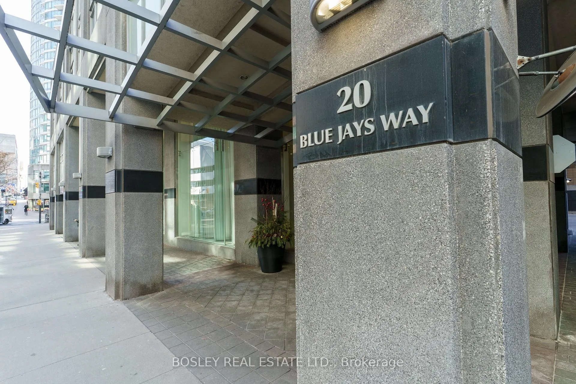 Photo 29 of Unit 311, 20 Blue Jays Way, Toronto, Waterfront Communities — HOMEH