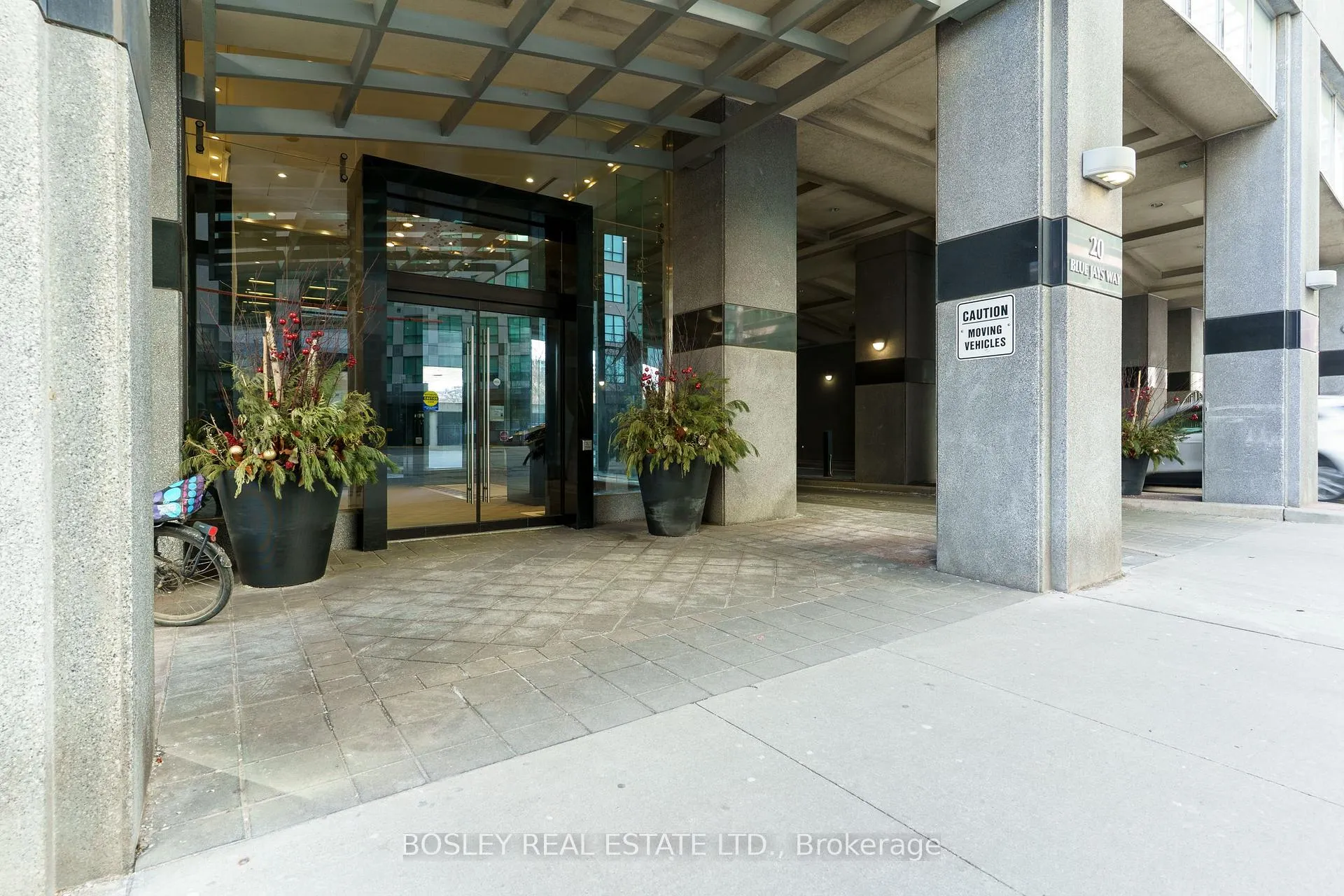 Photo 30 of Unit 311, 20 Blue Jays Way, Toronto, Waterfront Communities — HOMEH