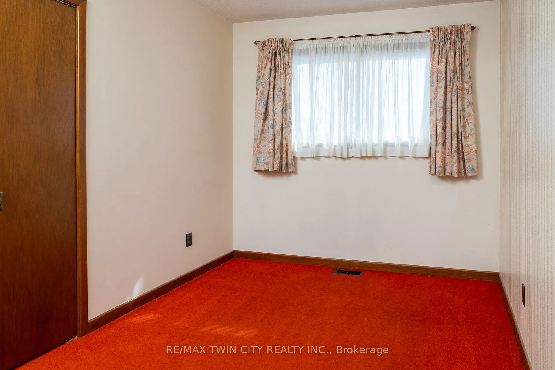 Photo 14 of 209 Argyle Avenue, Norfolk, Delhi — HOMEH