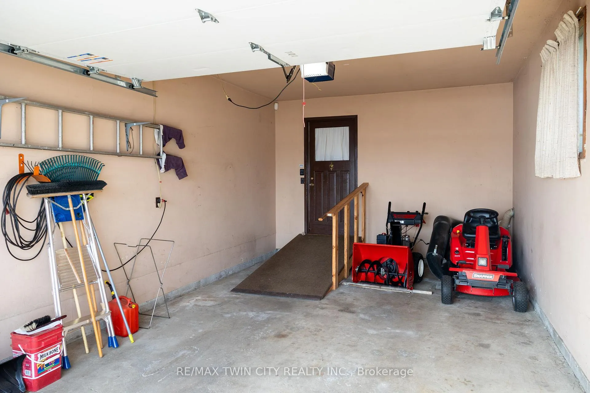 Photo 23 of 209 Argyle Avenue, Norfolk, Delhi — HOMEH
