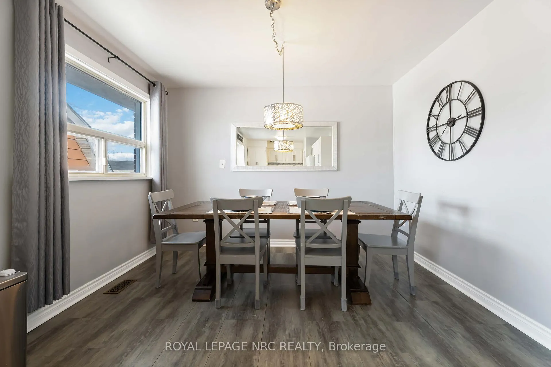 Photo 12 of 27 Barron Street, Welland, Prince Charles — HOMEH