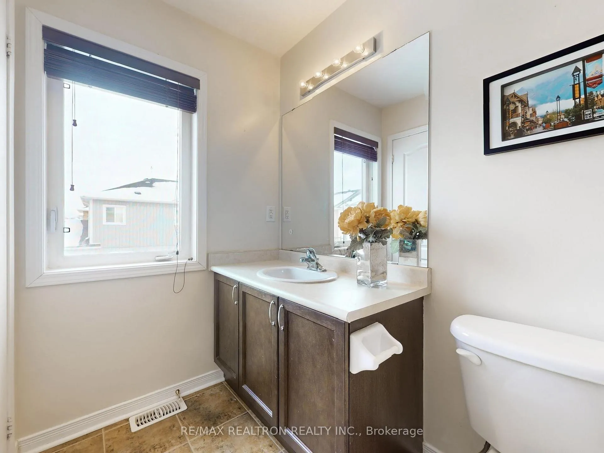 Photo 31 of 90 Shrewsbury Drive, Whitby, Brooklin — HOMEH