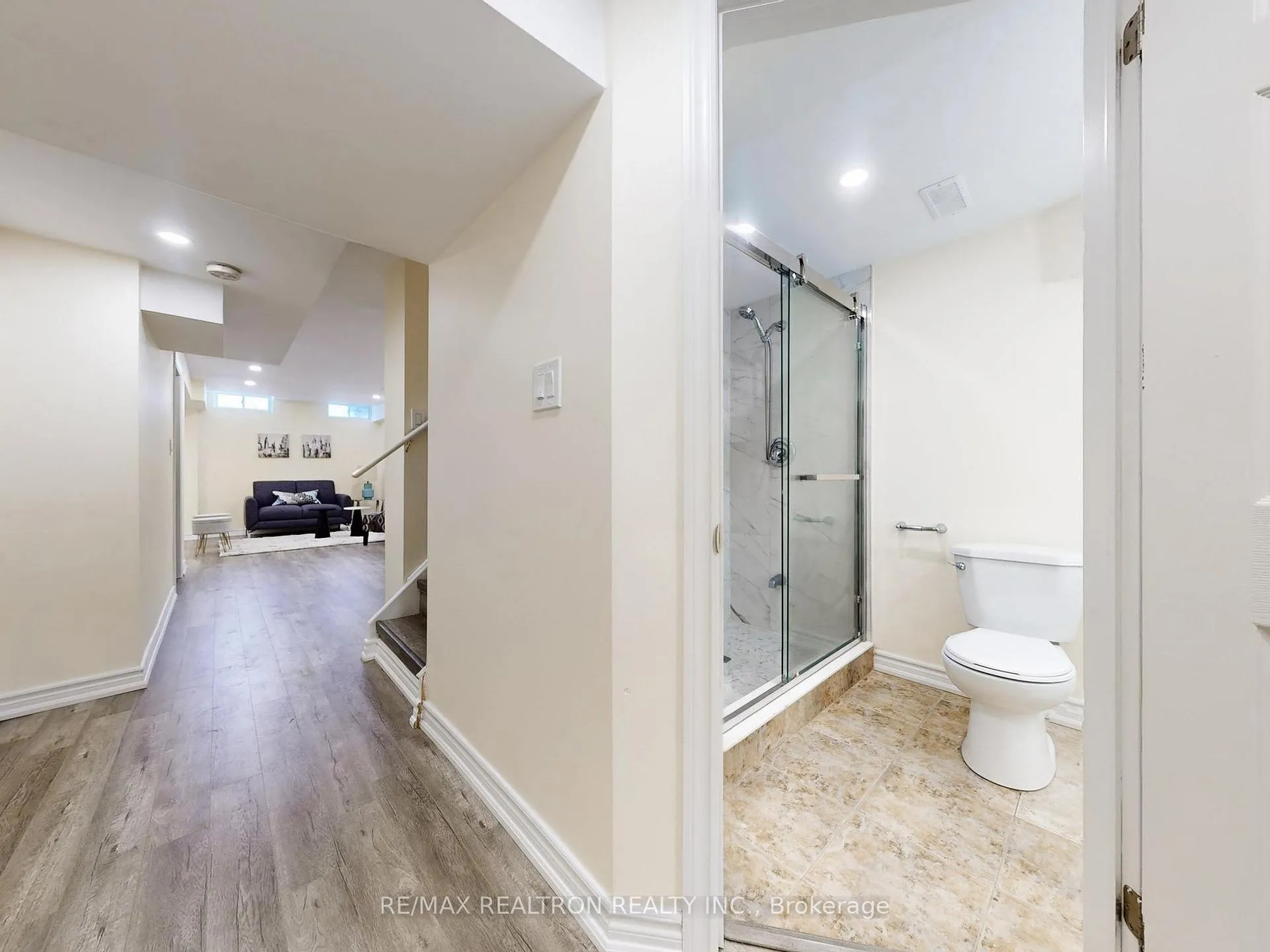 Photo 40 of 90 Shrewsbury Drive, Whitby, Brooklin — HOMEH