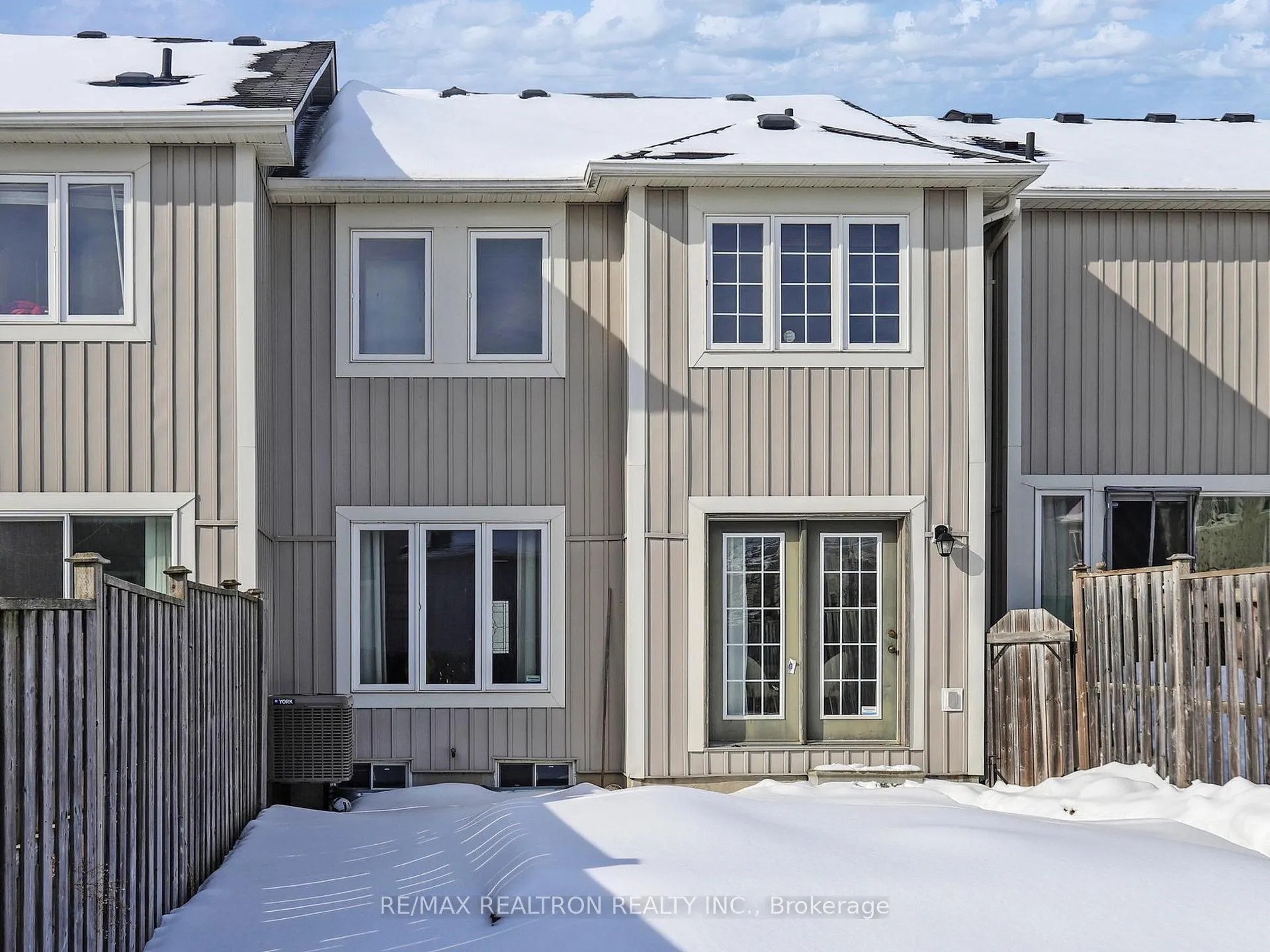 Photo 45 of 90 Shrewsbury Drive, Whitby, Brooklin — HOMEH