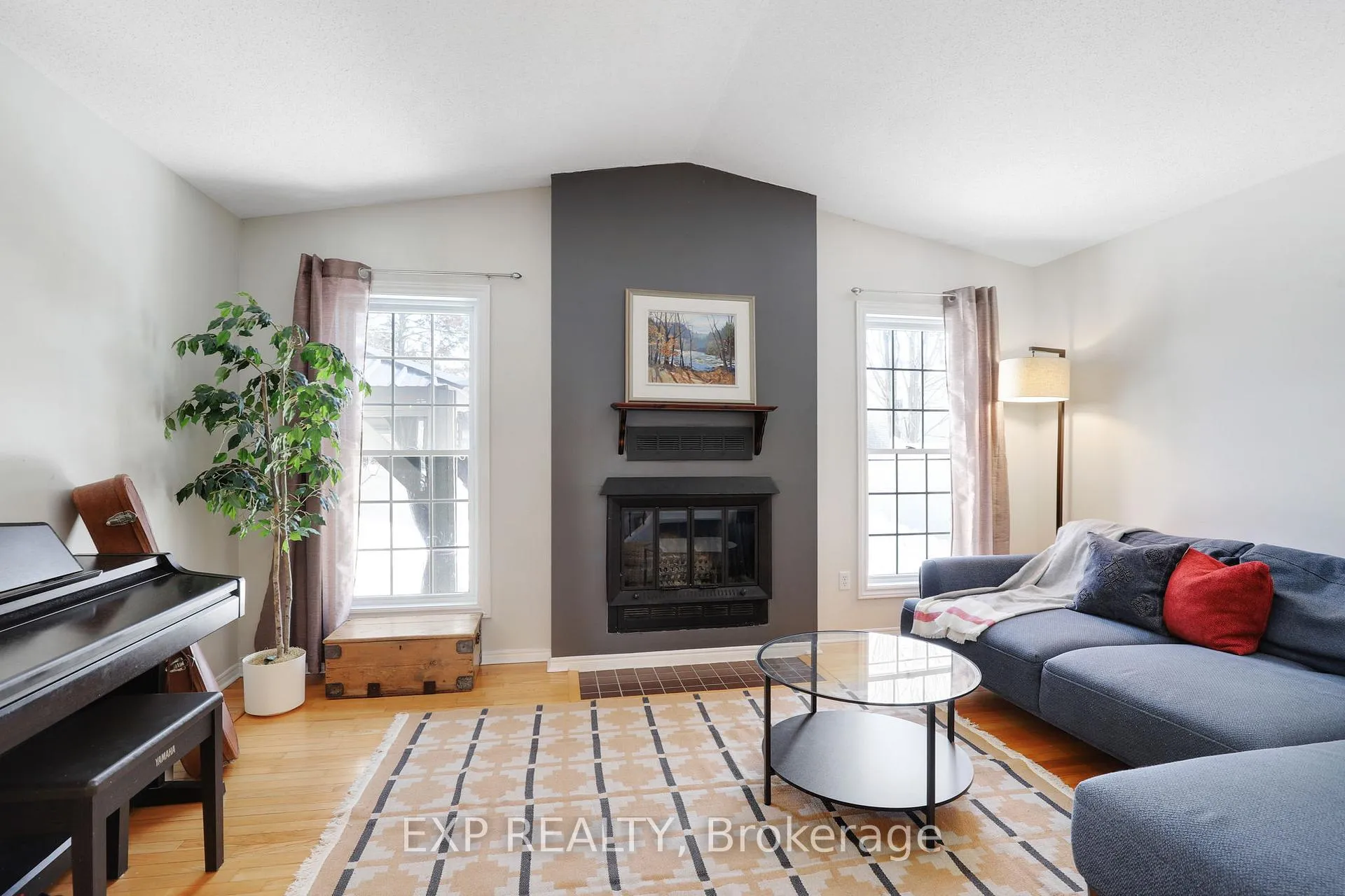 Photo 7 of 39 Barra Avenue, Ottawa, Kanata - Glencairn/Hazeldean — HOMEH