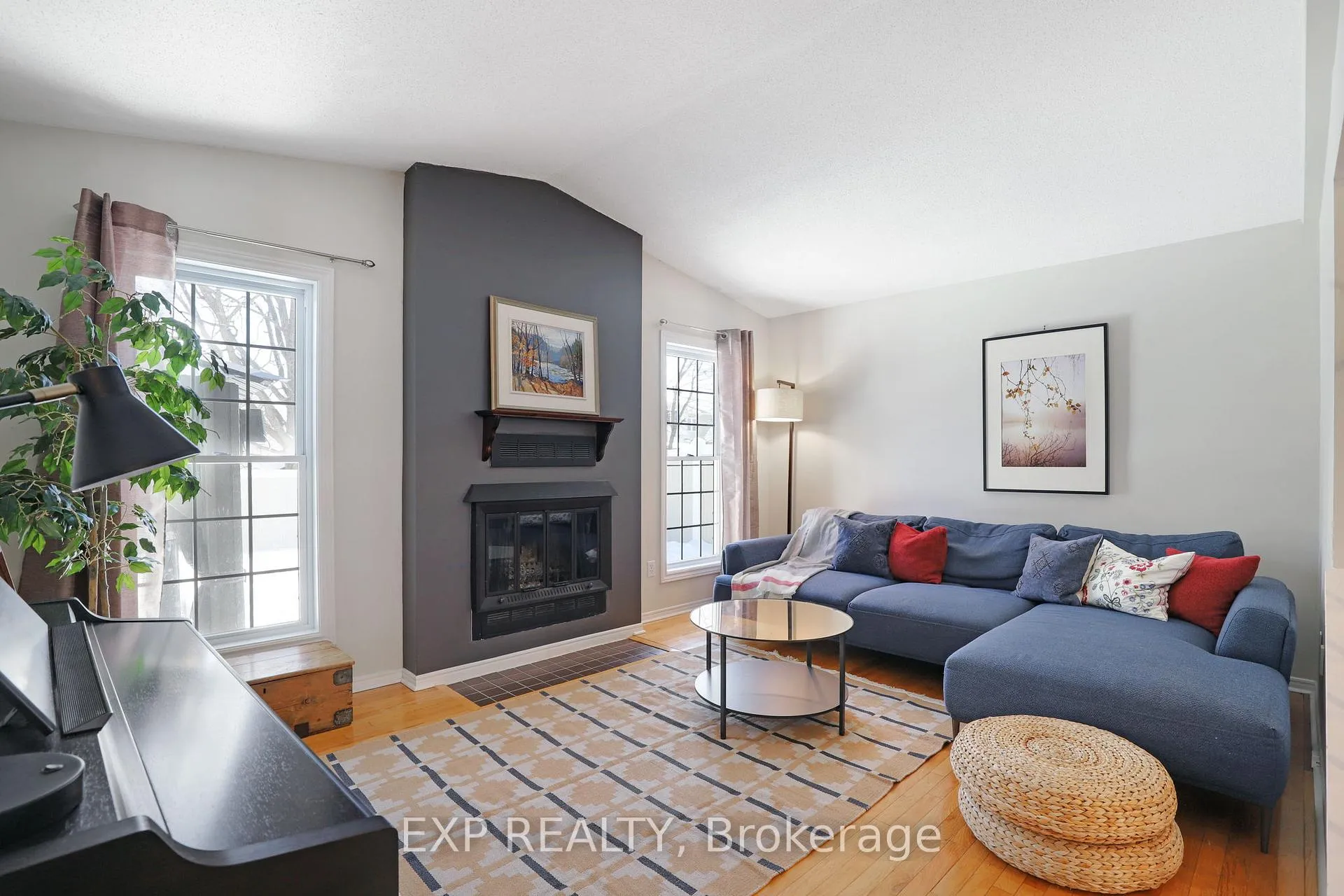 Photo 8 of 39 Barra Avenue, Ottawa, Kanata - Glencairn/Hazeldean — HOMEH