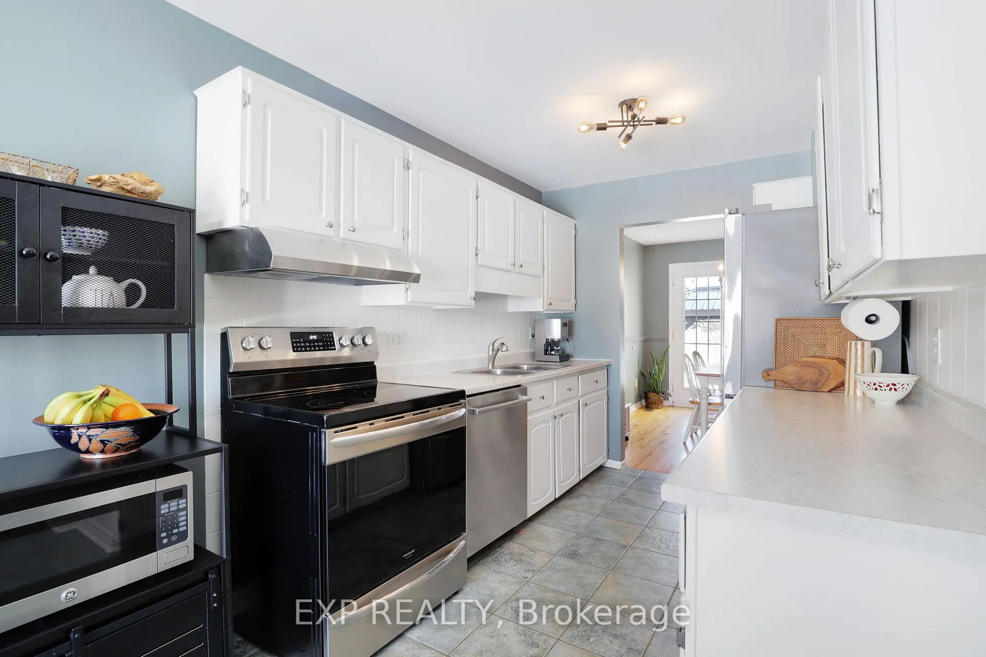 Photo 16 of 39 Barra Avenue, Ottawa, Kanata - Glencairn/Hazeldean — HOMEH